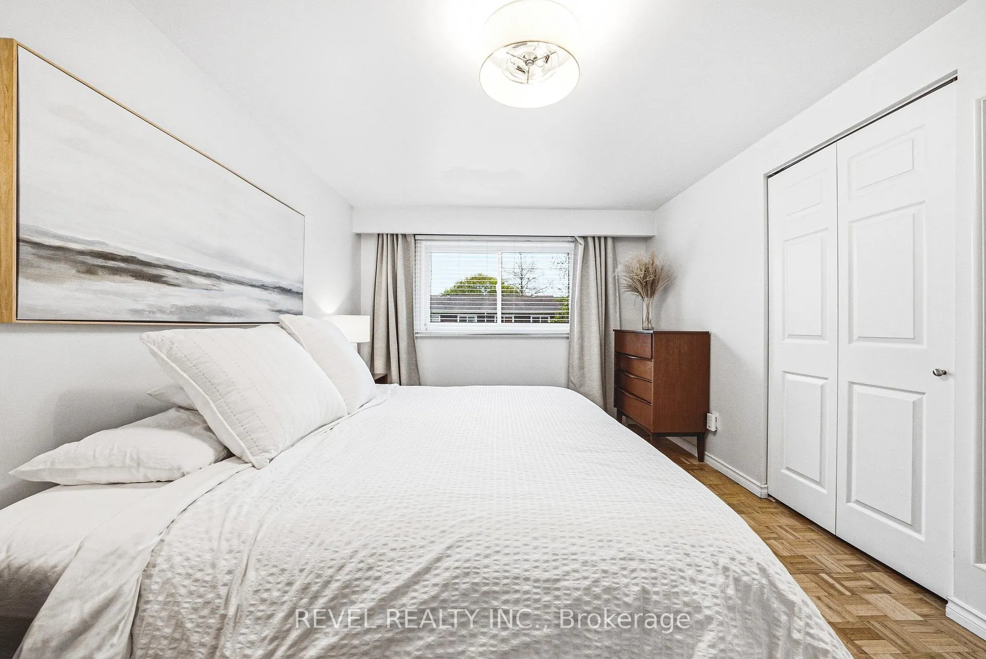Photo 20 of 5064 Brady Avenue, Burlington, Appleby — HOMEH