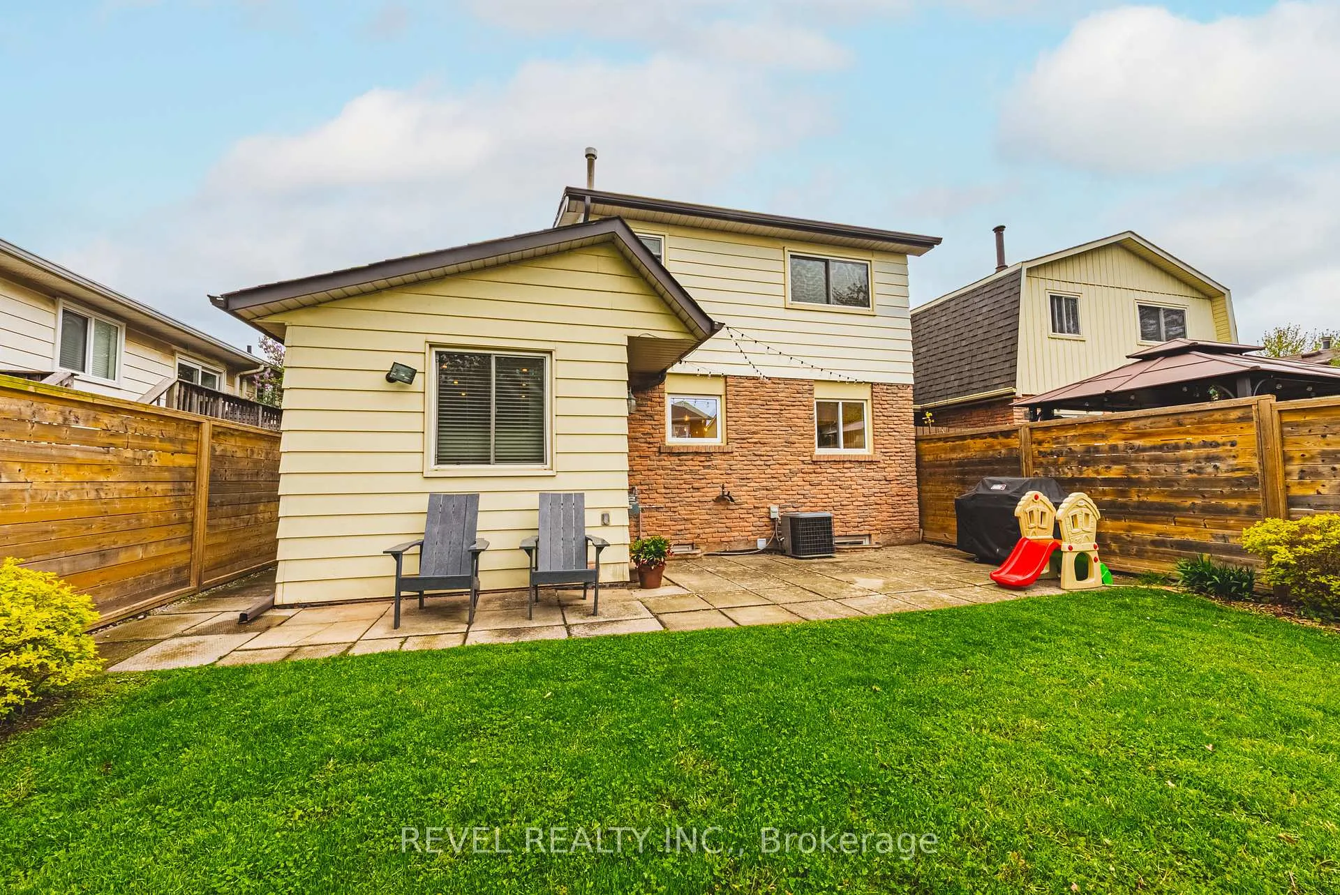 Photo 32 of 5064 Brady Avenue, Burlington, Appleby — HOMEH