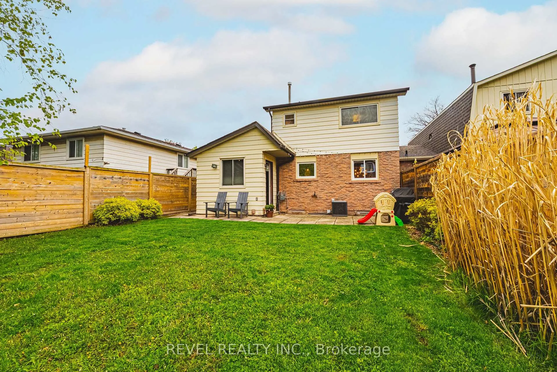 Photo 33 of 5064 Brady Avenue, Burlington, Appleby — HOMEH