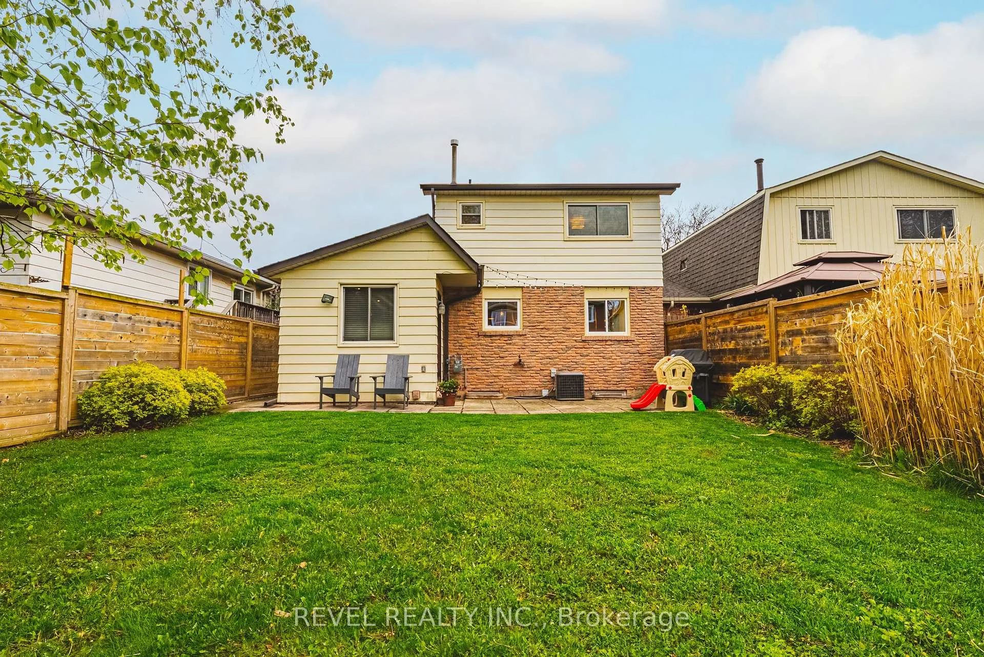 Photo 34 of 5064 Brady Avenue, Burlington, Appleby — HOMEH