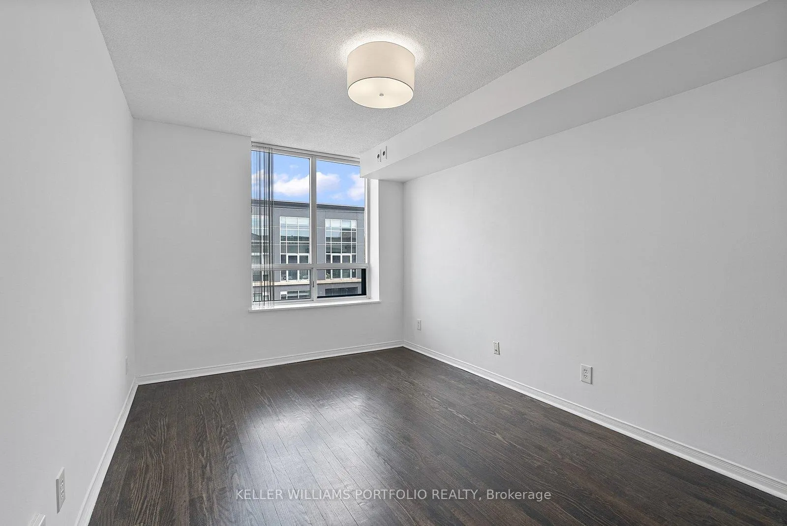 Photo 17 of Unit 408, 1829 Queen Street E, Toronto, The Beaches — HOMEH
