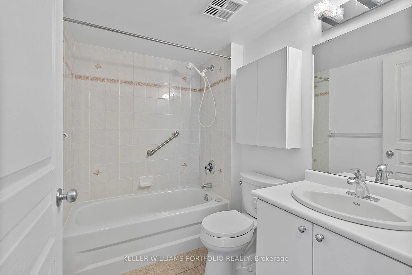 Photo 20 of Unit 408, 1829 Queen Street E, Toronto, The Beaches — HOMEH