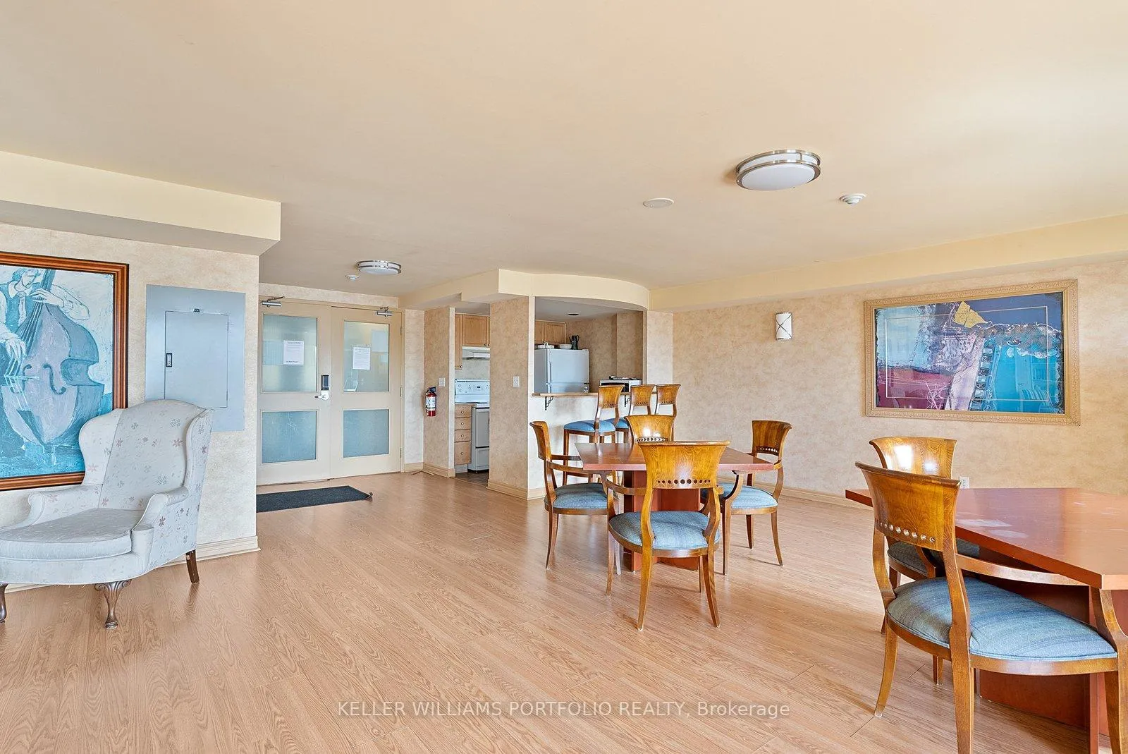 Photo 29 of Unit 408, 1829 Queen Street E, Toronto, The Beaches — HOMEH