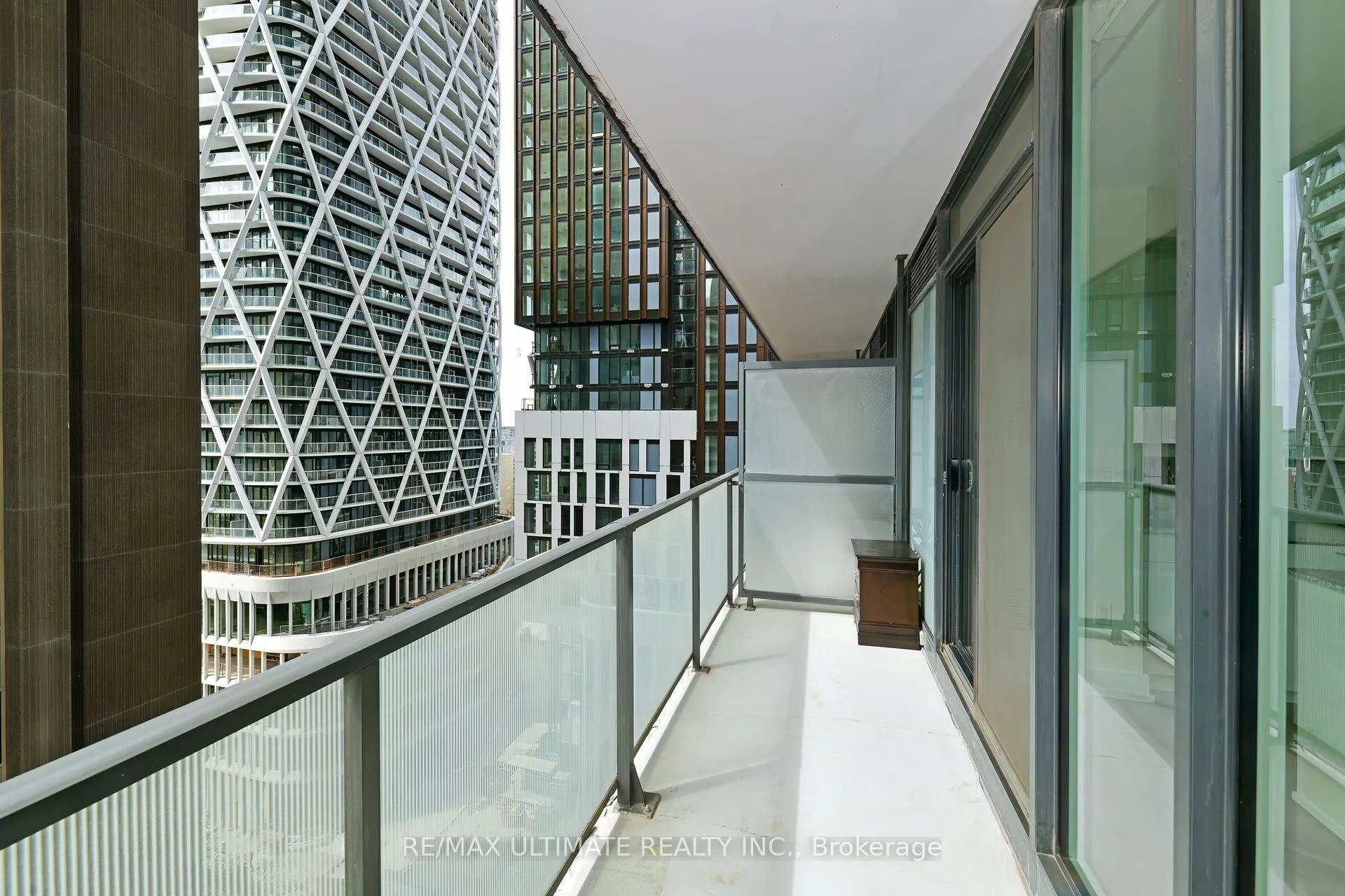 Photo 10 of Unit 1106, 426 University Avenue, Toronto, Kensington-Chinatown — HOMEH