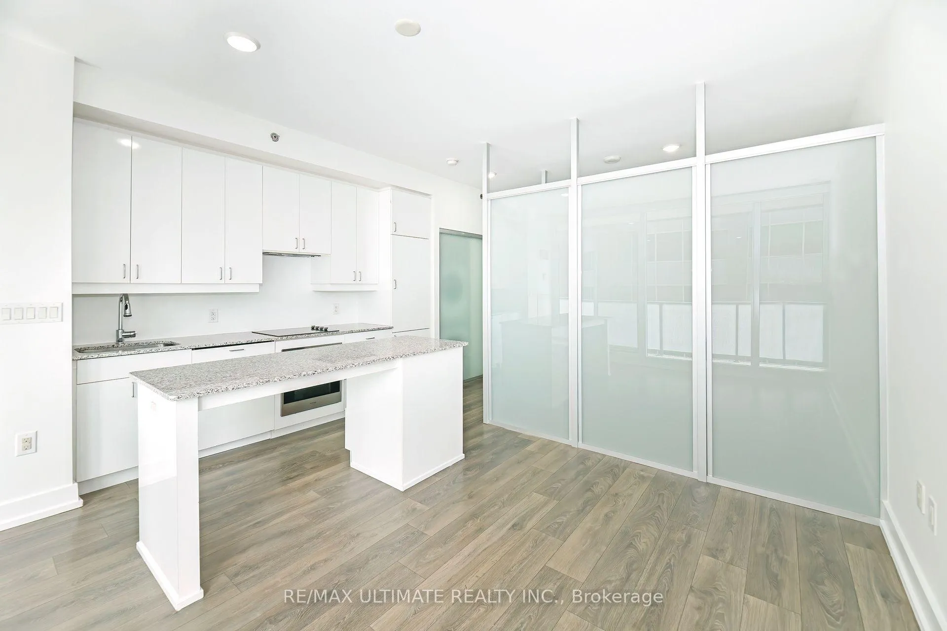 Photo 12 of Unit 1106, 426 University Avenue, Toronto, Kensington-Chinatown — HOMEH
