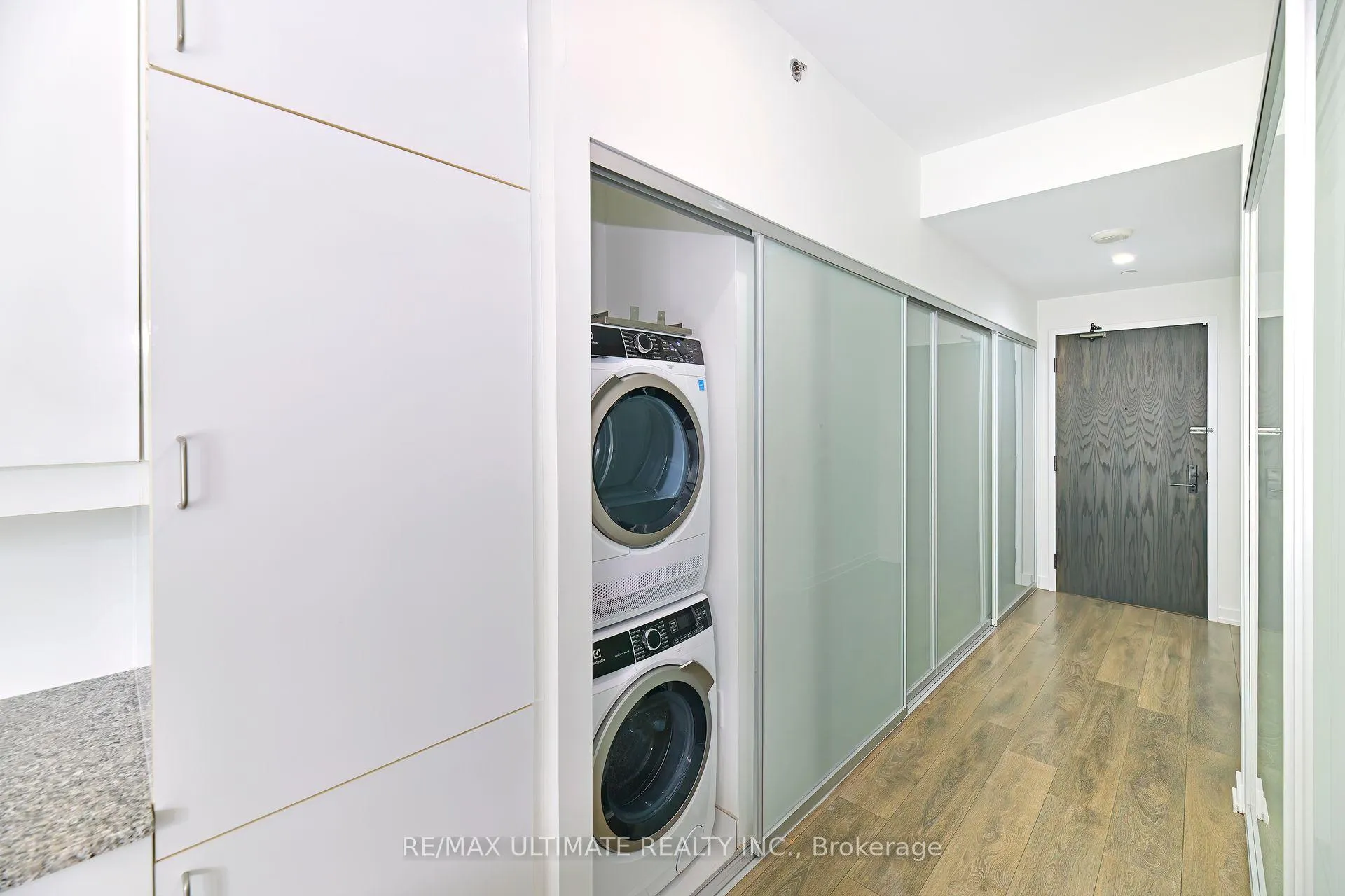 Photo 19 of Unit 1106, 426 University Avenue, Toronto, Kensington-Chinatown — HOMEH