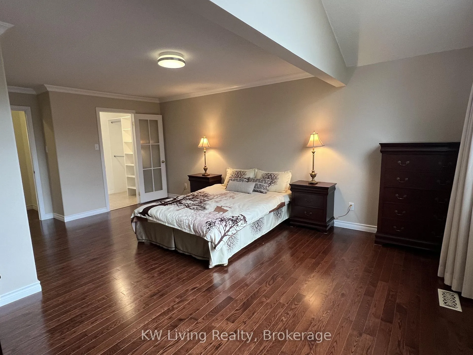 Photo 3 of 28 Parkinson Road E, Markham, Markham Village — HOMEH
