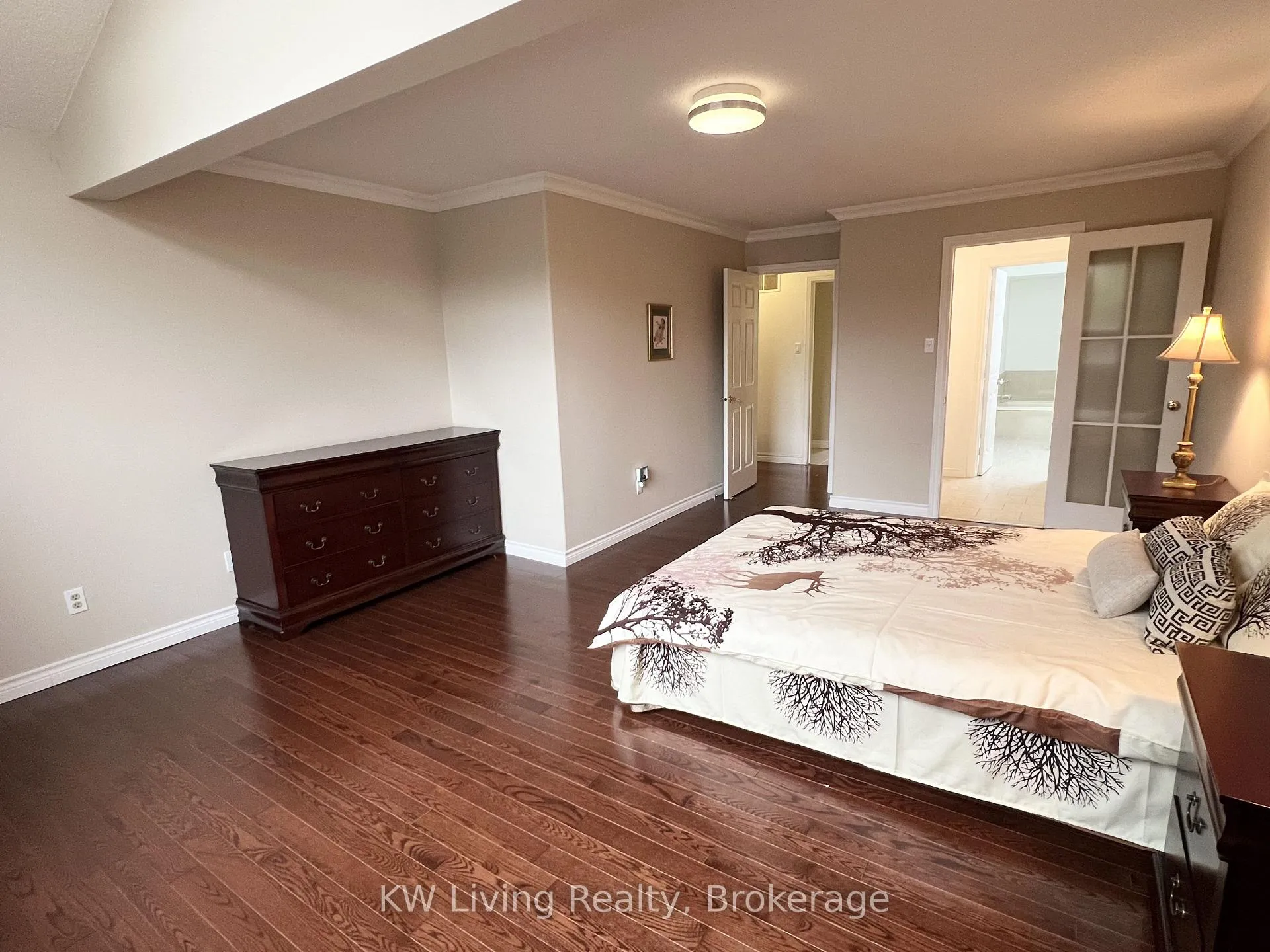 Photo 6 of 28 Parkinson Road E, Markham, Markham Village — HOMEH
