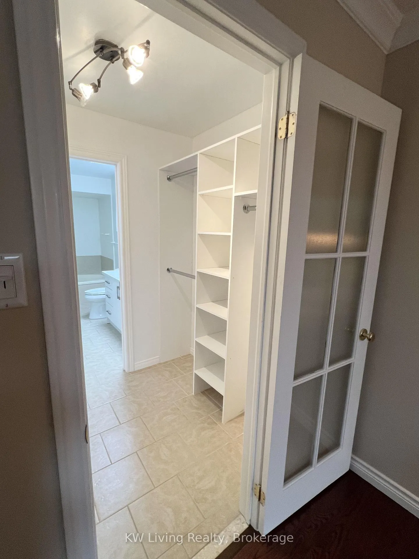 Photo 8 of 28 Parkinson Road E, Markham, Markham Village — HOMEH