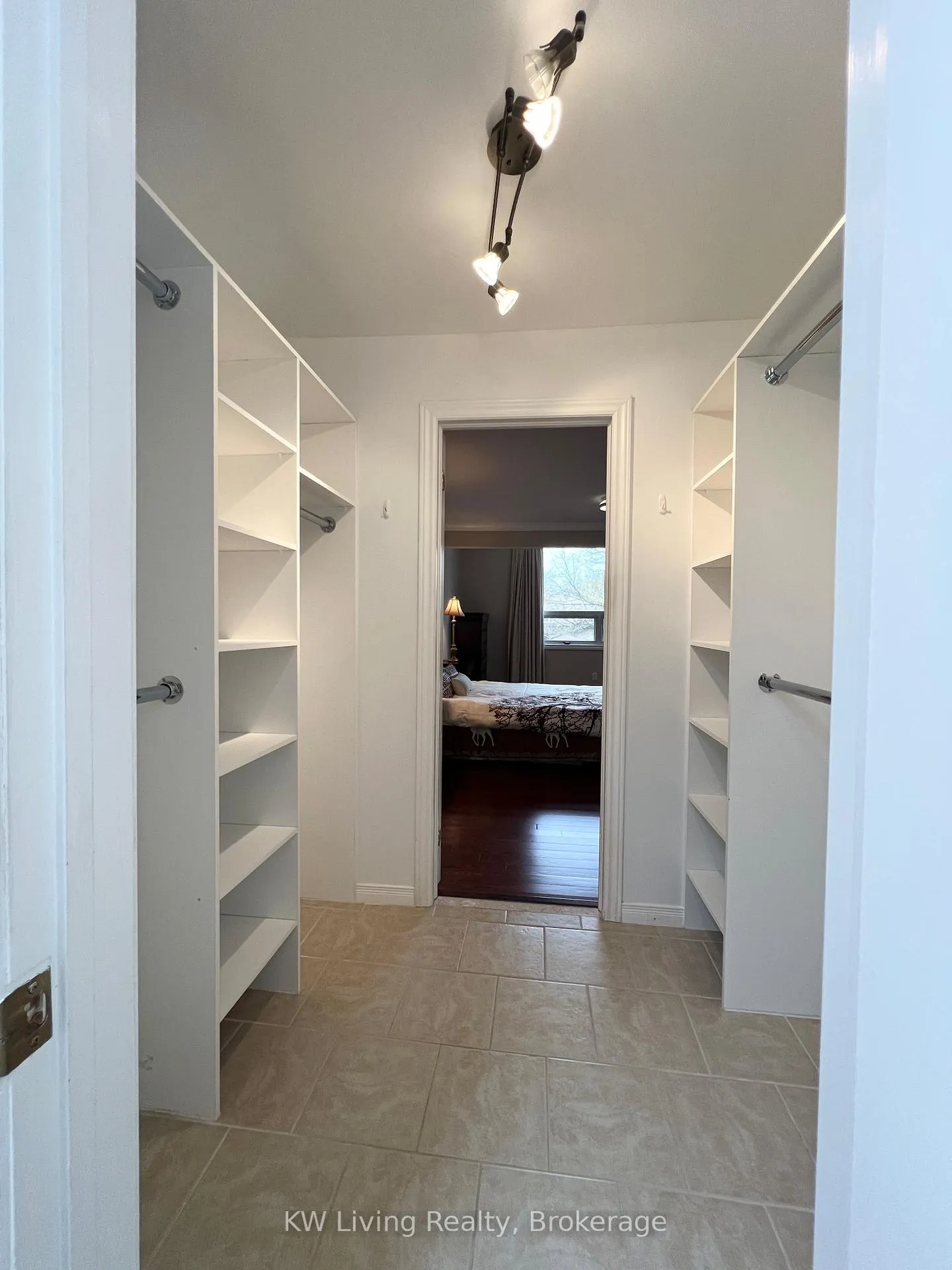 Photo 14 of 28 Parkinson Road E, Markham, Markham Village — HOMEH
