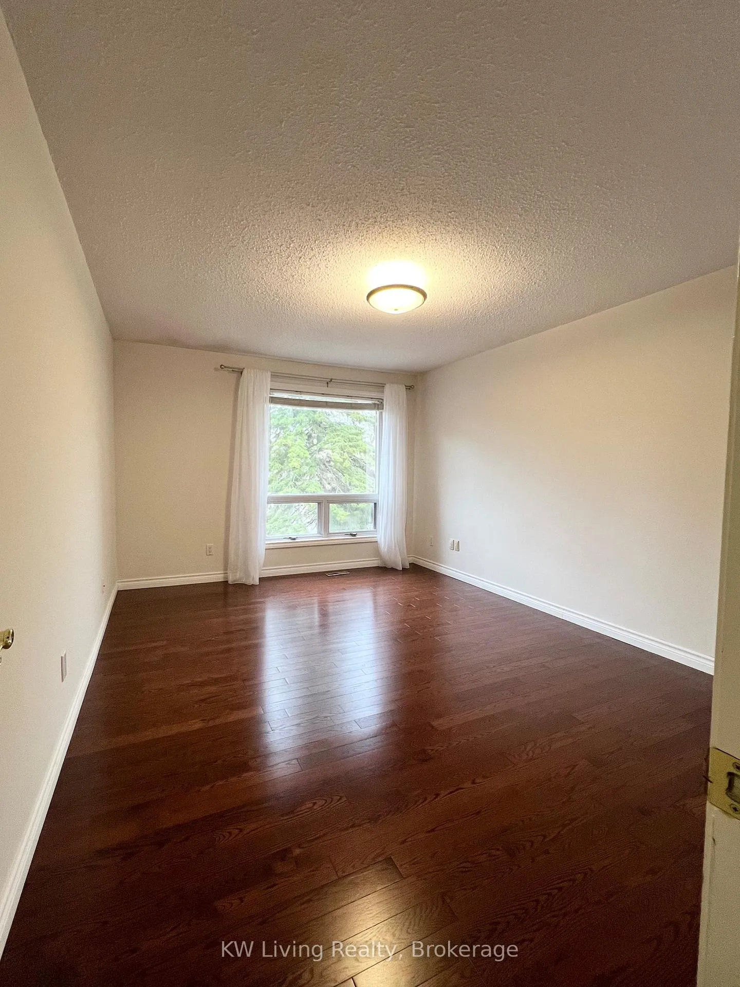 Photo 16 of 28 Parkinson Road E, Markham, Markham Village — HOMEH
