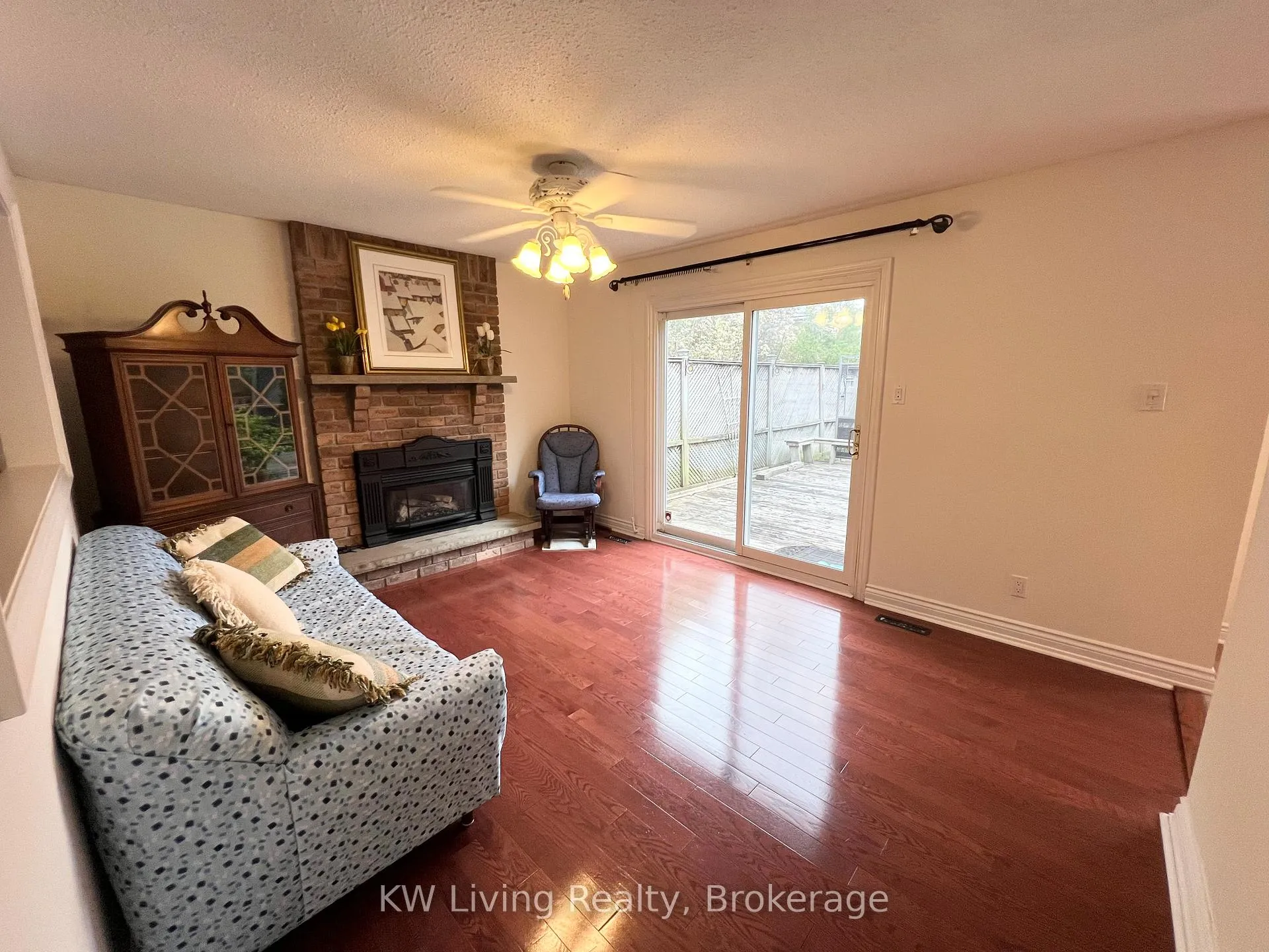 Photo 29 of 28 Parkinson Road E, Markham, Markham Village — HOMEH