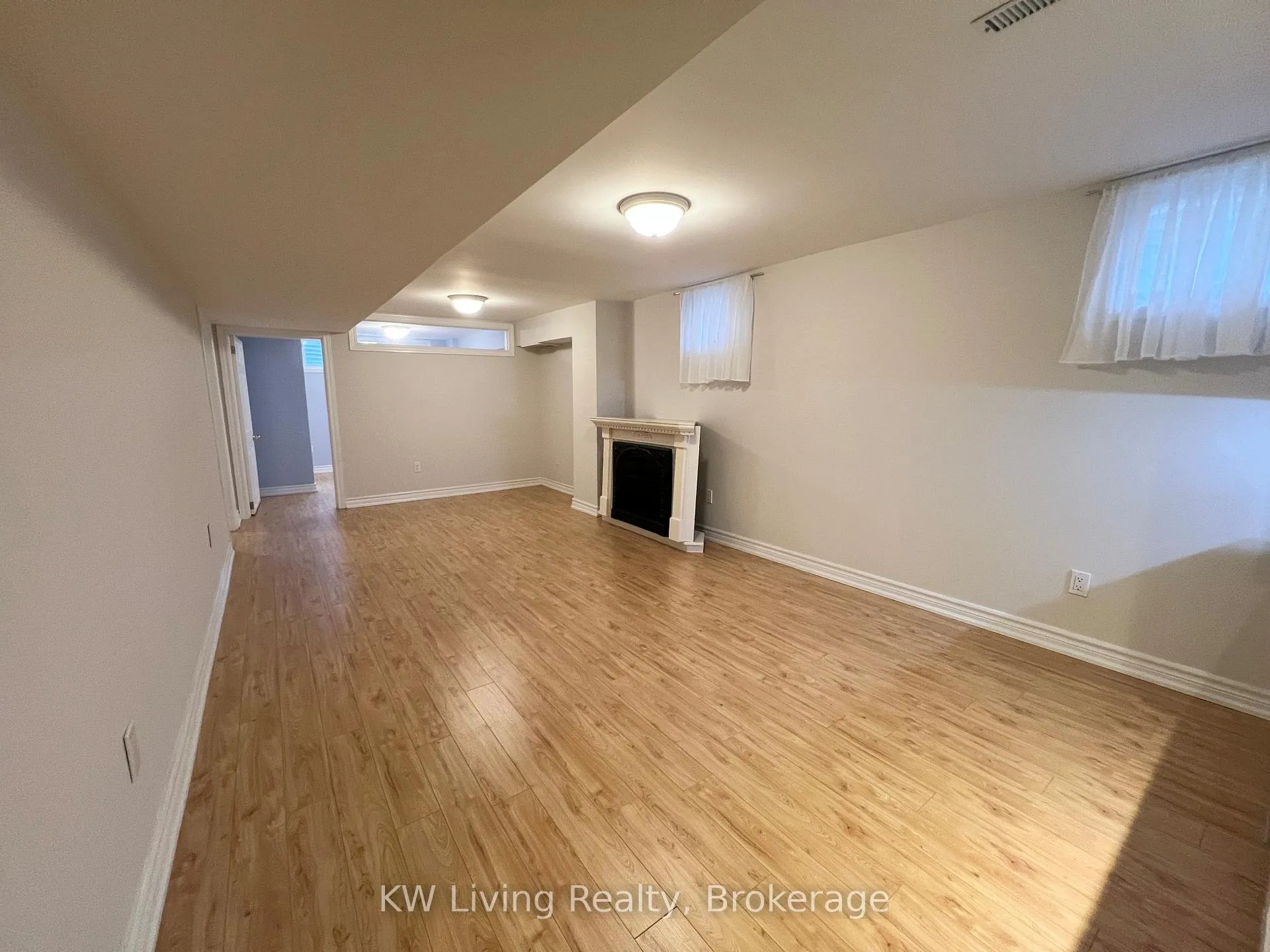 Photo 32 of 28 Parkinson Road E, Markham, Markham Village — HOMEH