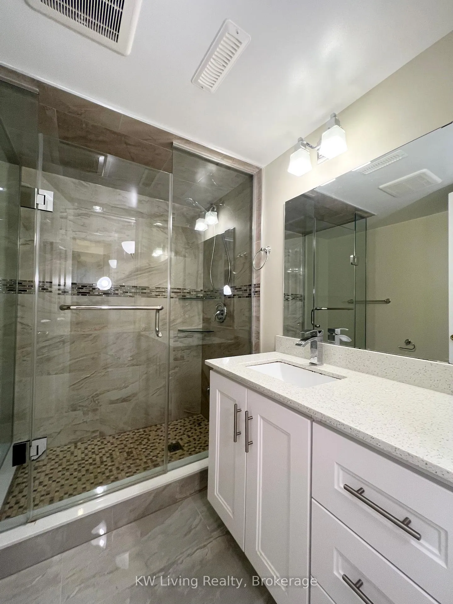 Photo 37 of 28 Parkinson Road E, Markham, Markham Village — HOMEH