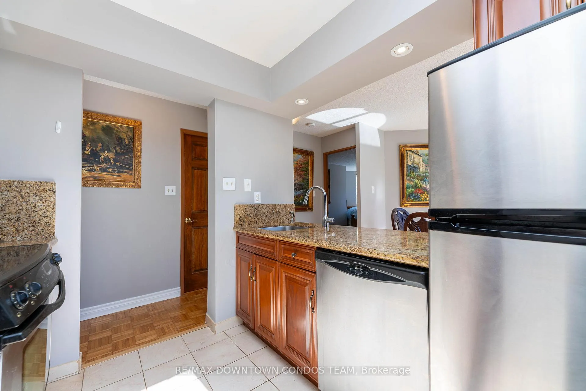 Photo 18 of Unit 506, 44 St Joseph Street, Toronto, Bay Street Corridor — HOMEH
