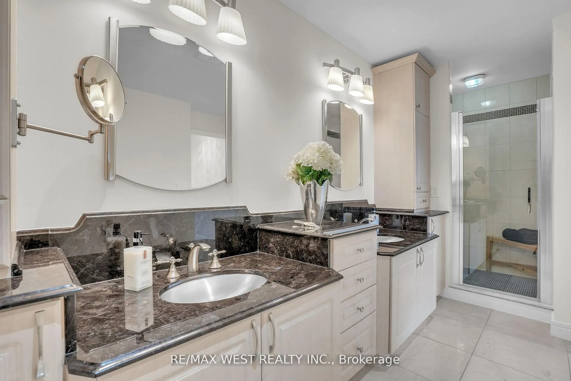 Photo 14 of Unit PH1 1, 2 Toronto Street, Barrie, City Centre — HOMEH