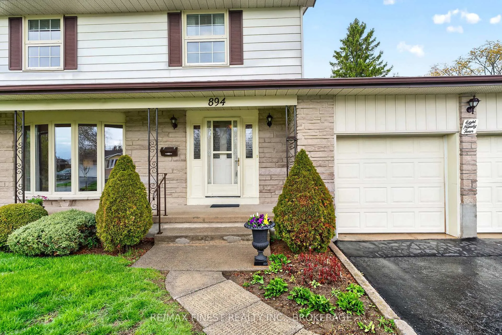 Photo 5 of 894 Auden Park Drive, Kingston, City Southwest — HOMEH