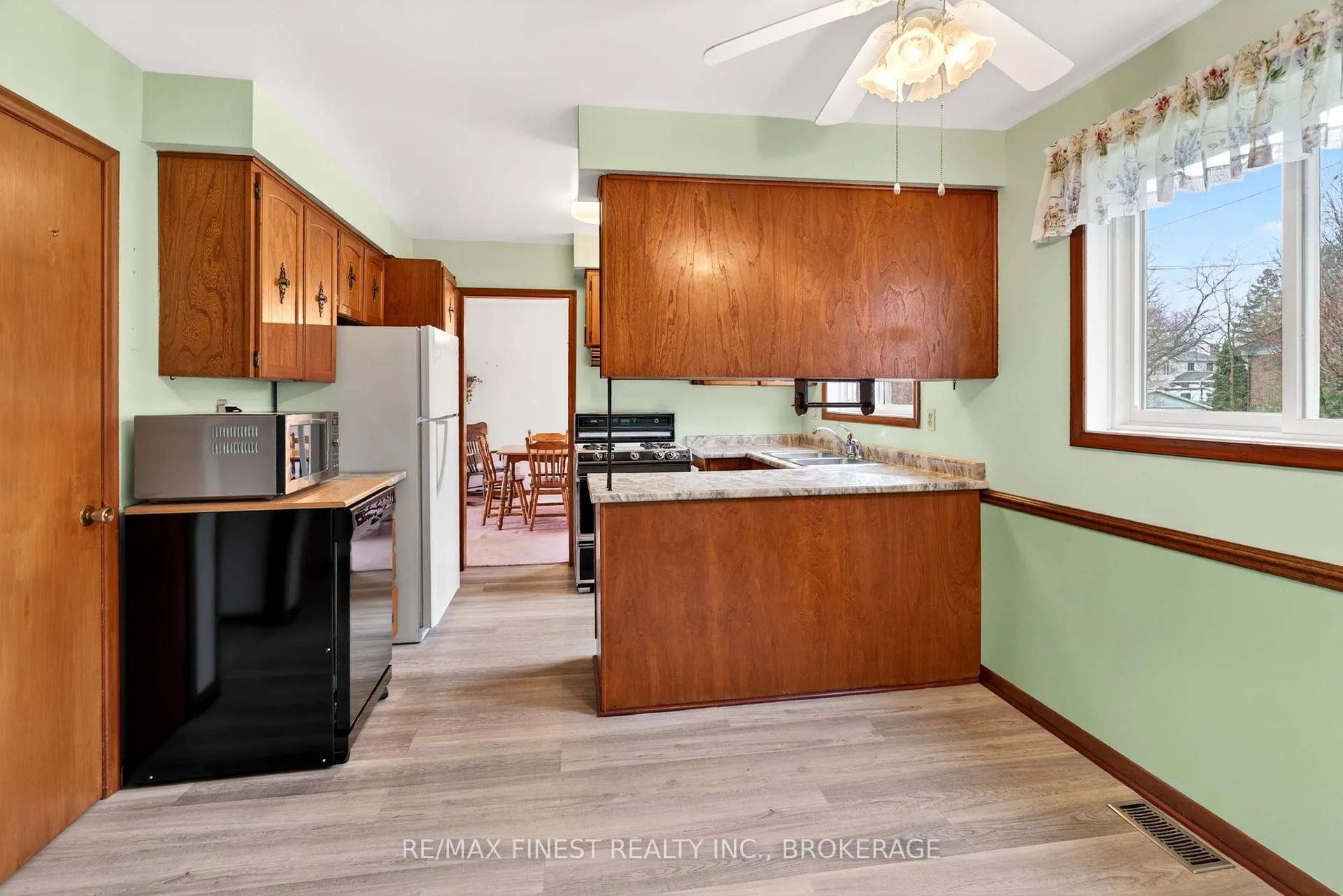 Photo 16 of 894 Auden Park Drive, Kingston, City Southwest — HOMEH