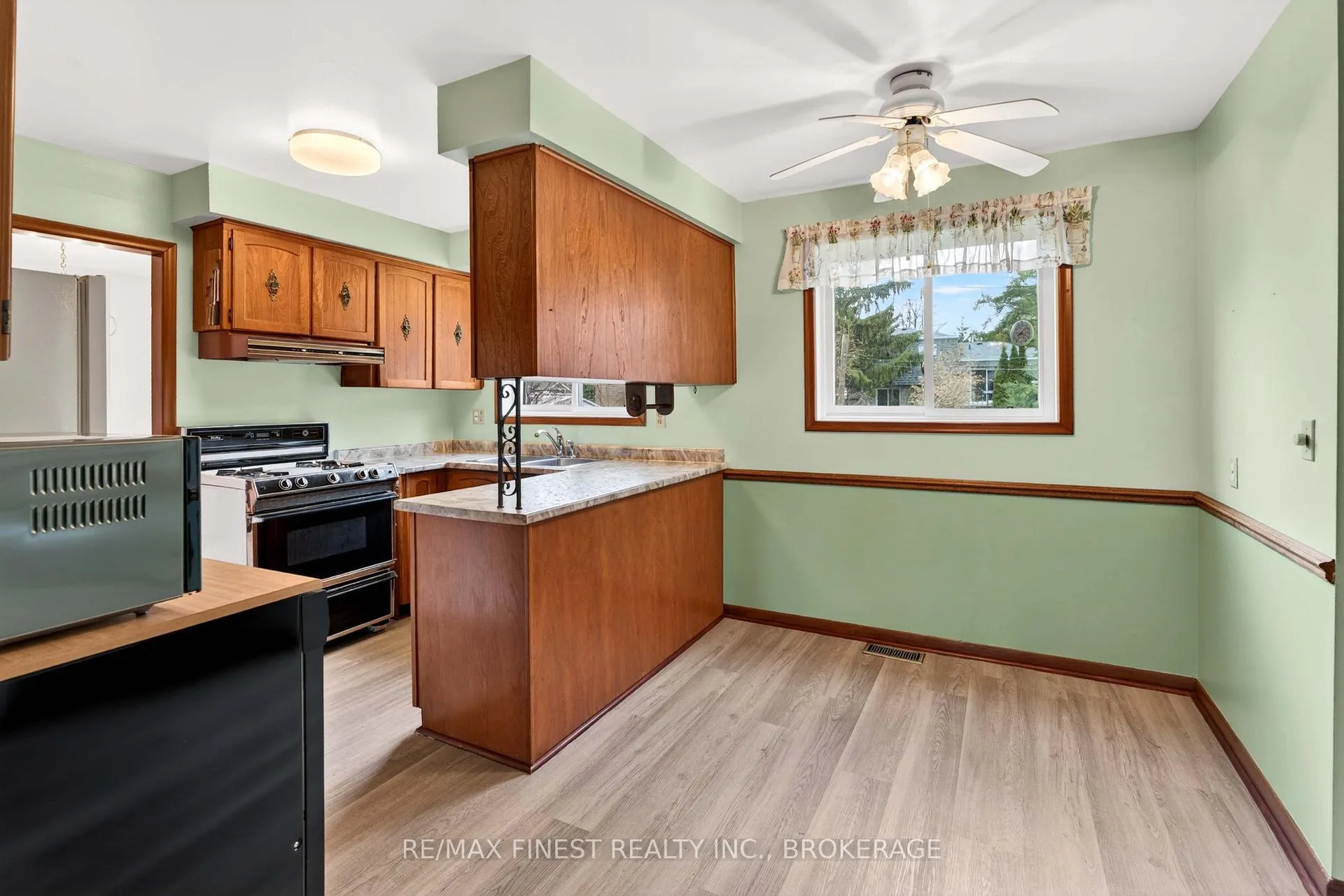 Photo 17 of 894 Auden Park Drive, Kingston, City Southwest — HOMEH