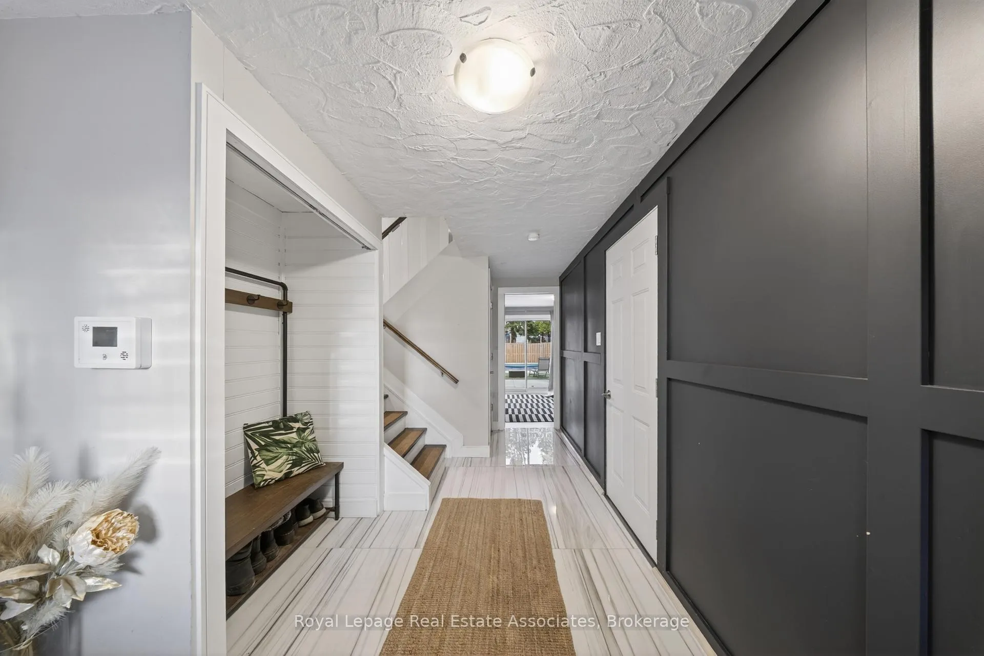 Photo 6 of 118 Parkview Drive, Orangeville — HOMEH