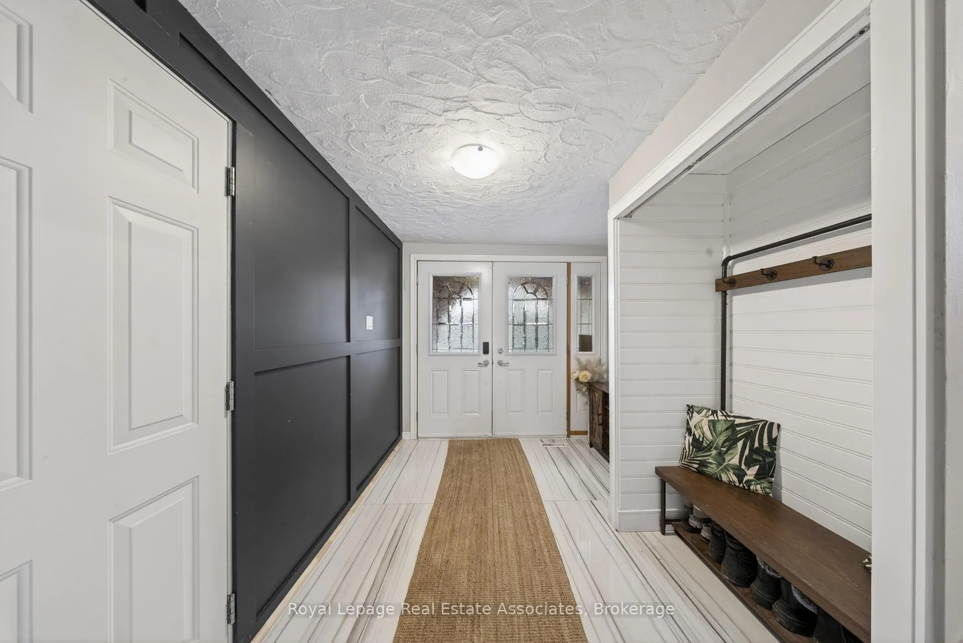 Photo 9 of 118 Parkview Drive, Orangeville — HOMEH