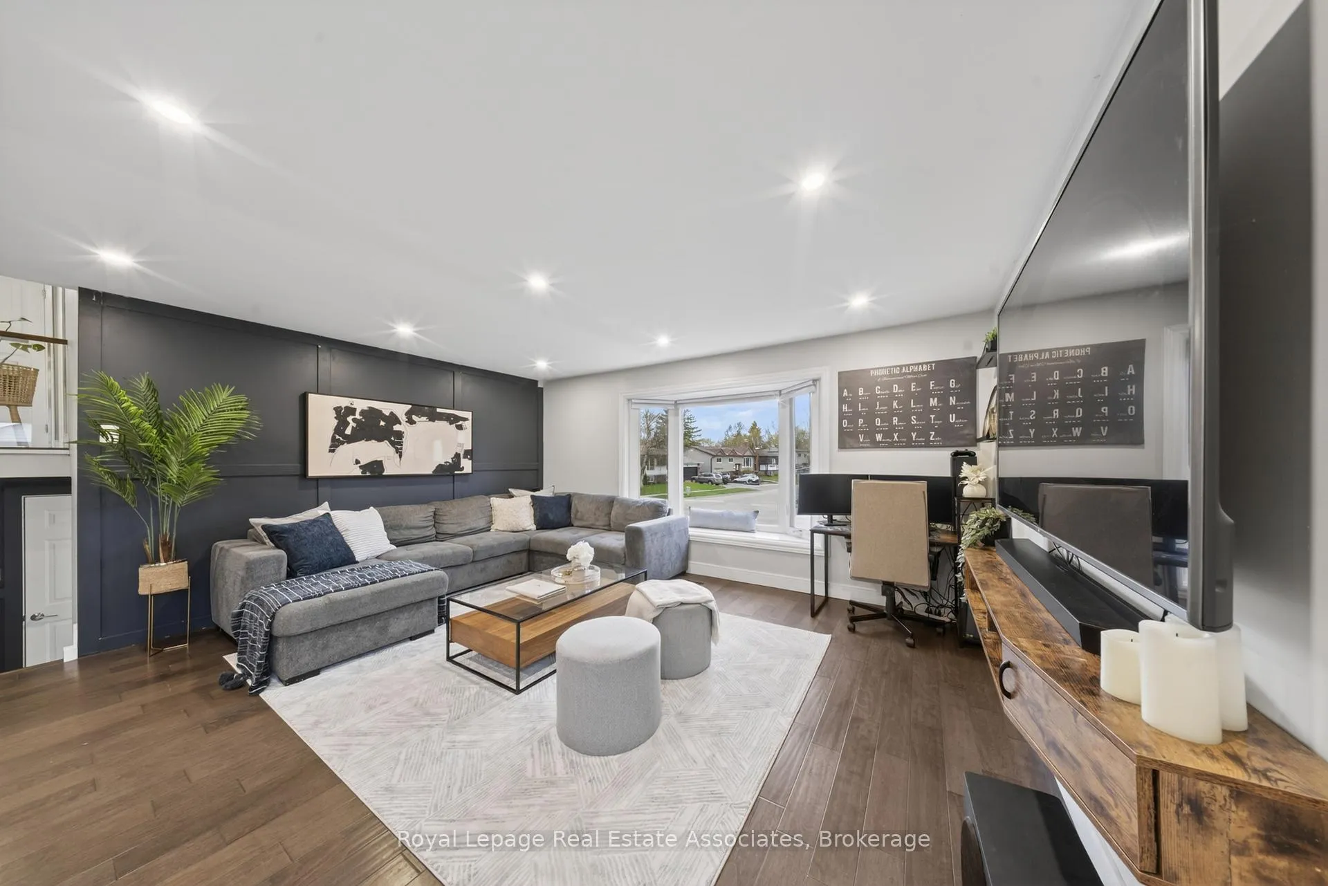 Photo 13 of 118 Parkview Drive, Orangeville — HOMEH