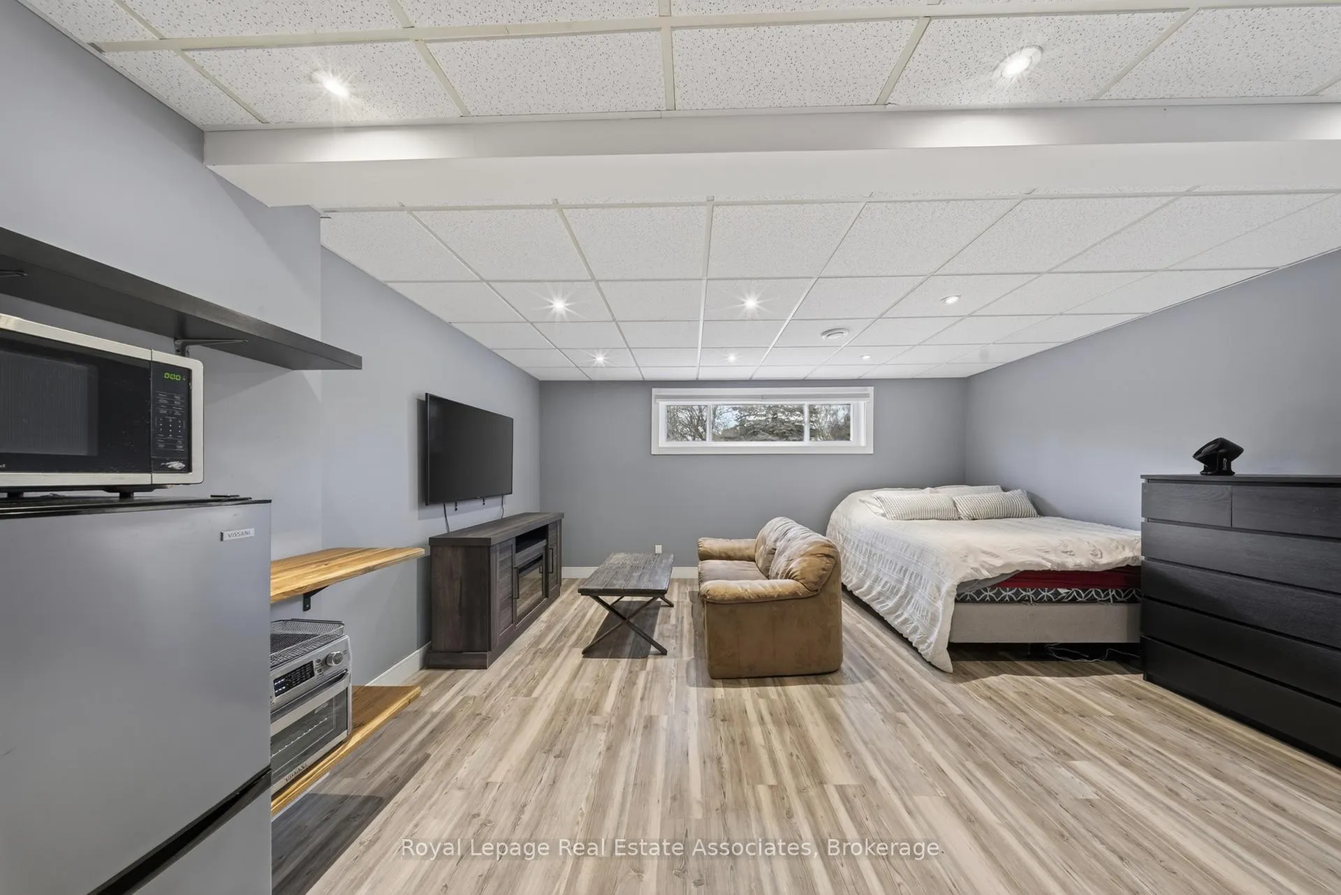 Photo 33 of 118 Parkview Drive, Orangeville — HOMEH