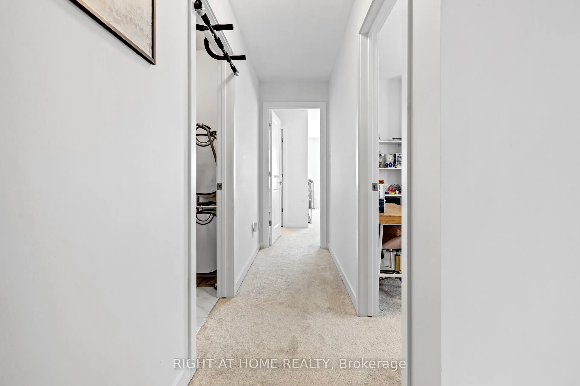 Photo 19 of 674 Honeydew Street, Ottawa, Riverside South/Gloucester Glen — HOMEH