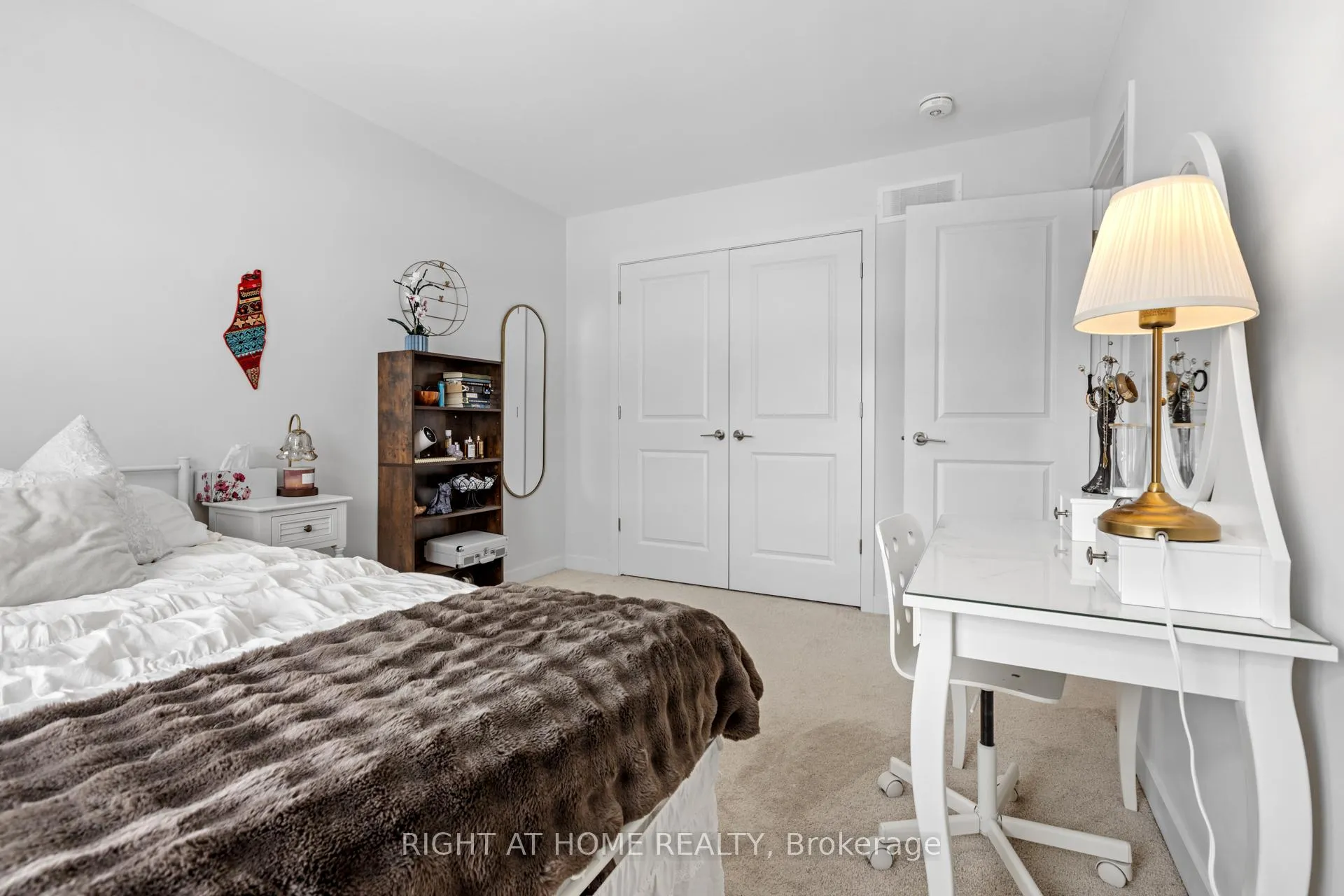 Photo 24 of 674 Honeydew Street, Ottawa, Riverside South/Gloucester Glen — HOMEH