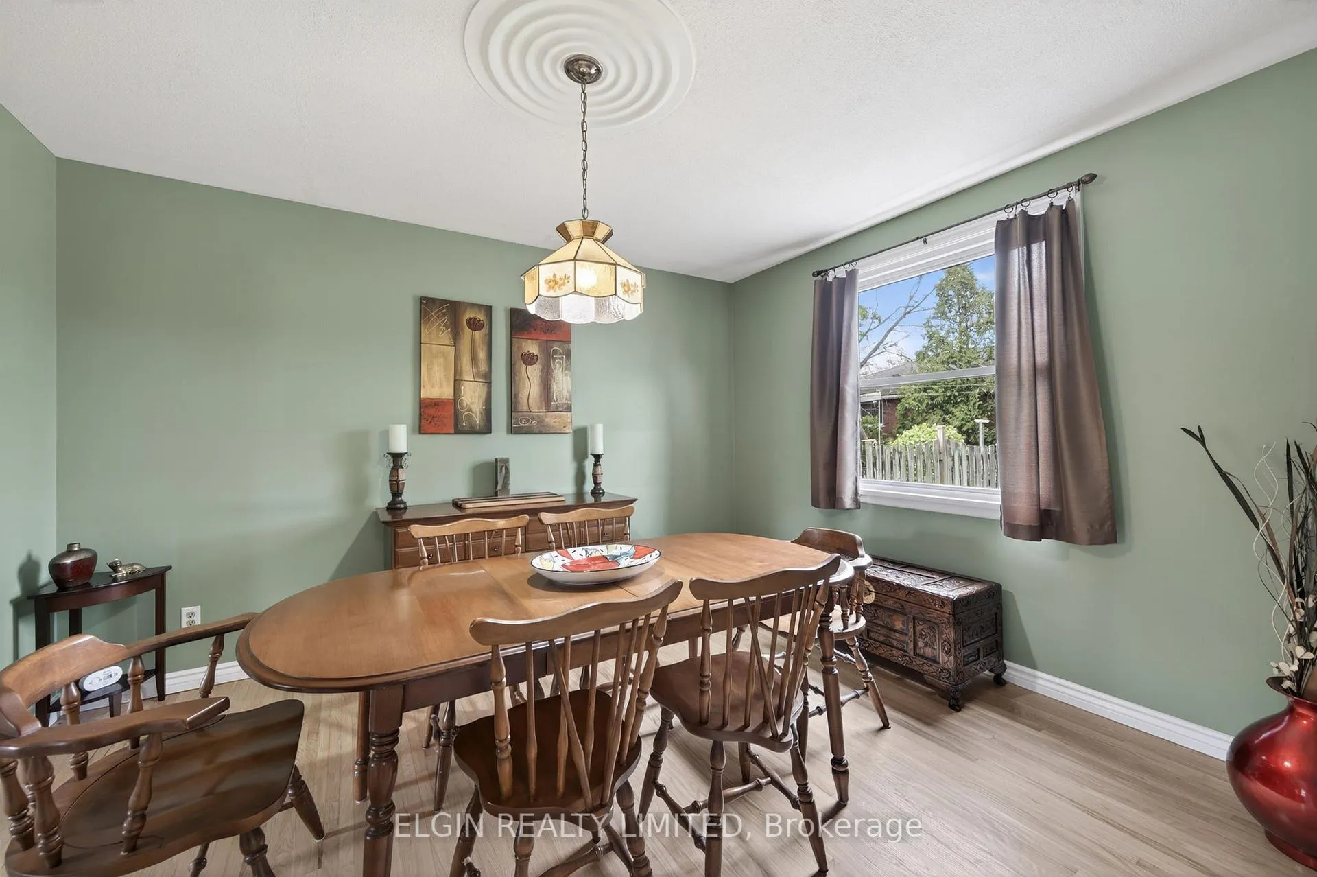 Photo 7 of 112 Park Avenue, St. Thomas — HOMEH