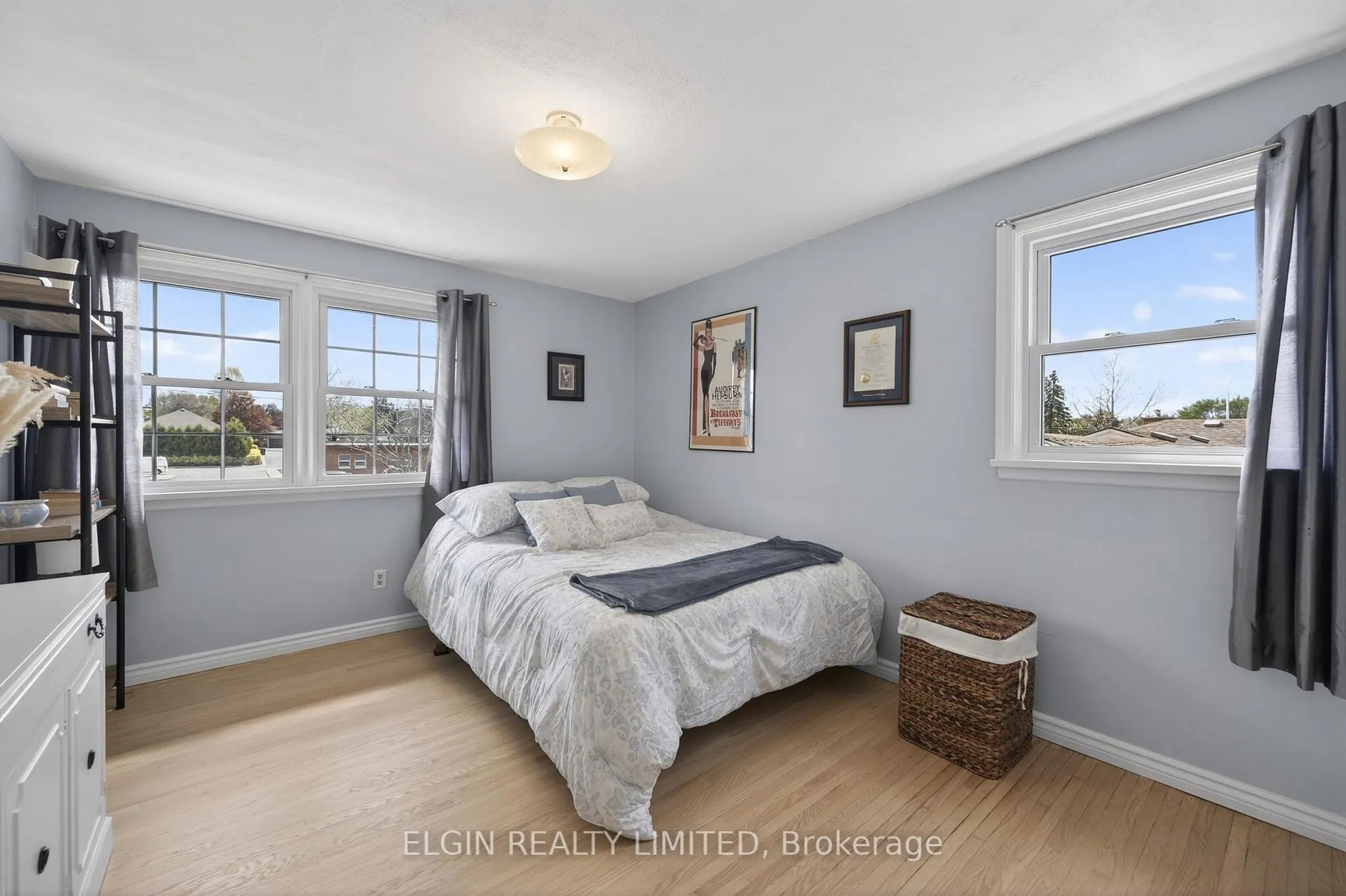 Photo 17 of 112 Park Avenue, St. Thomas — HOMEH