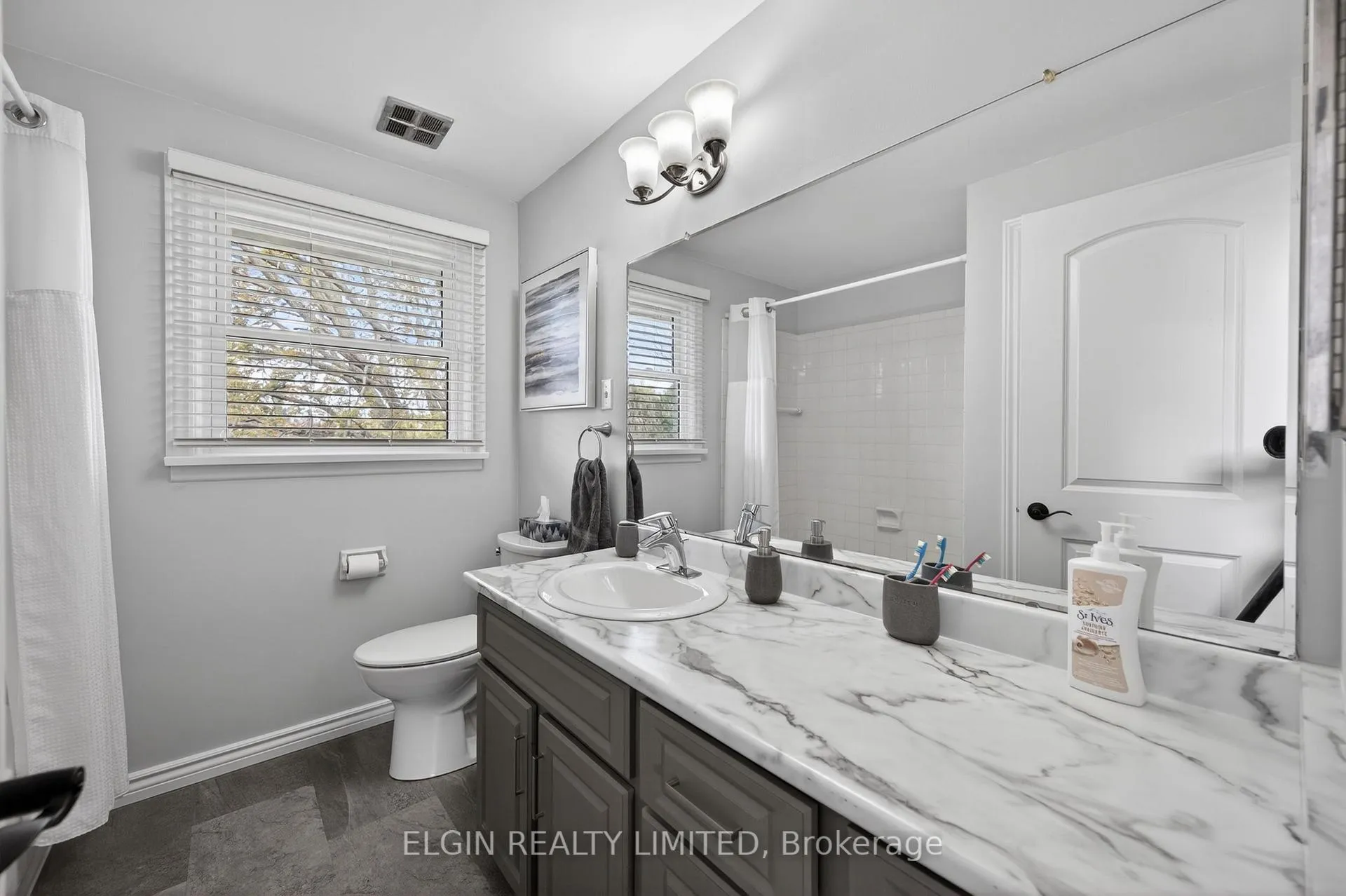 Photo 20 of 112 Park Avenue, St. Thomas — HOMEH
