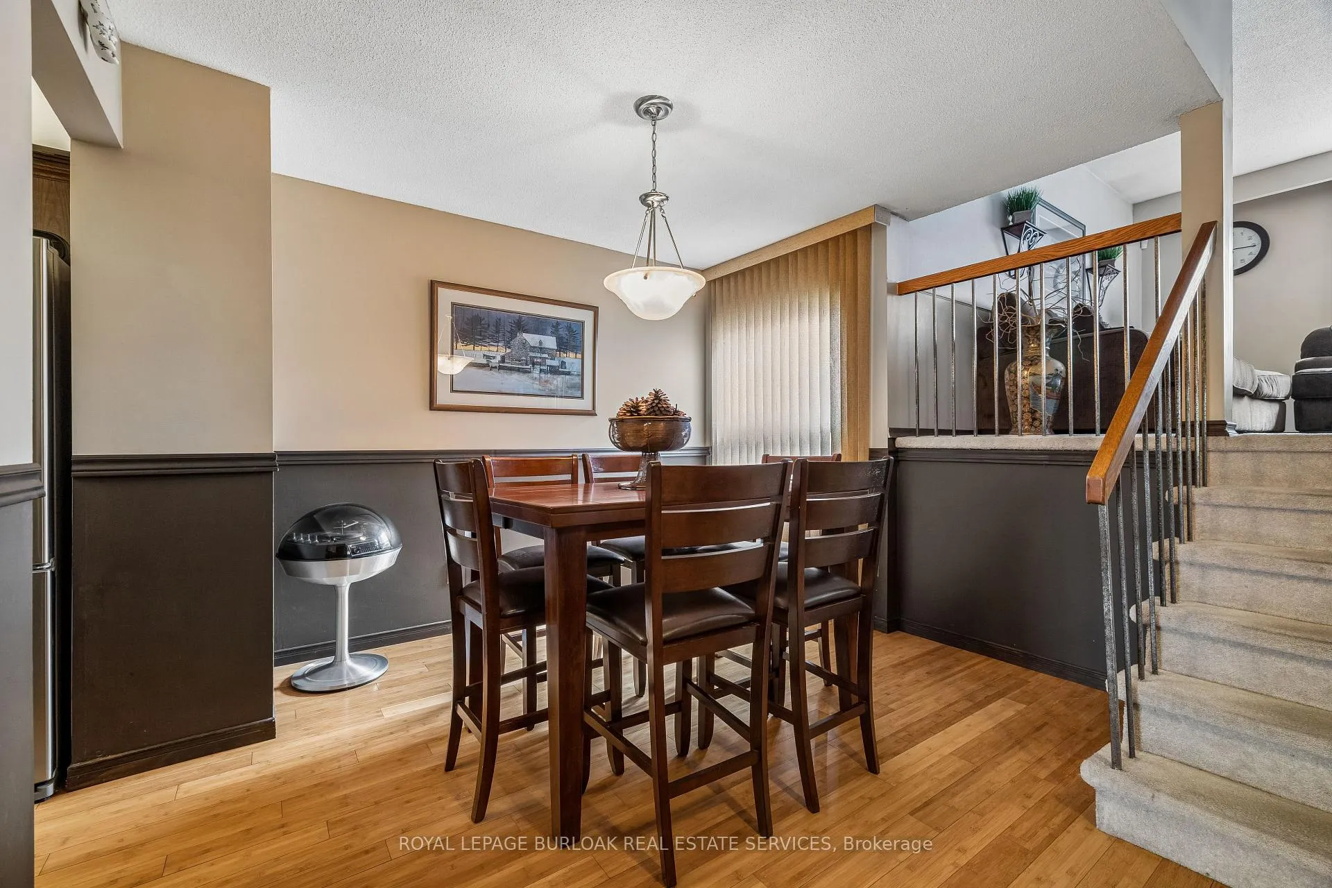 Photo 11 of 21 Lionshead Lookout, Brampton, Westgate — HOMEH