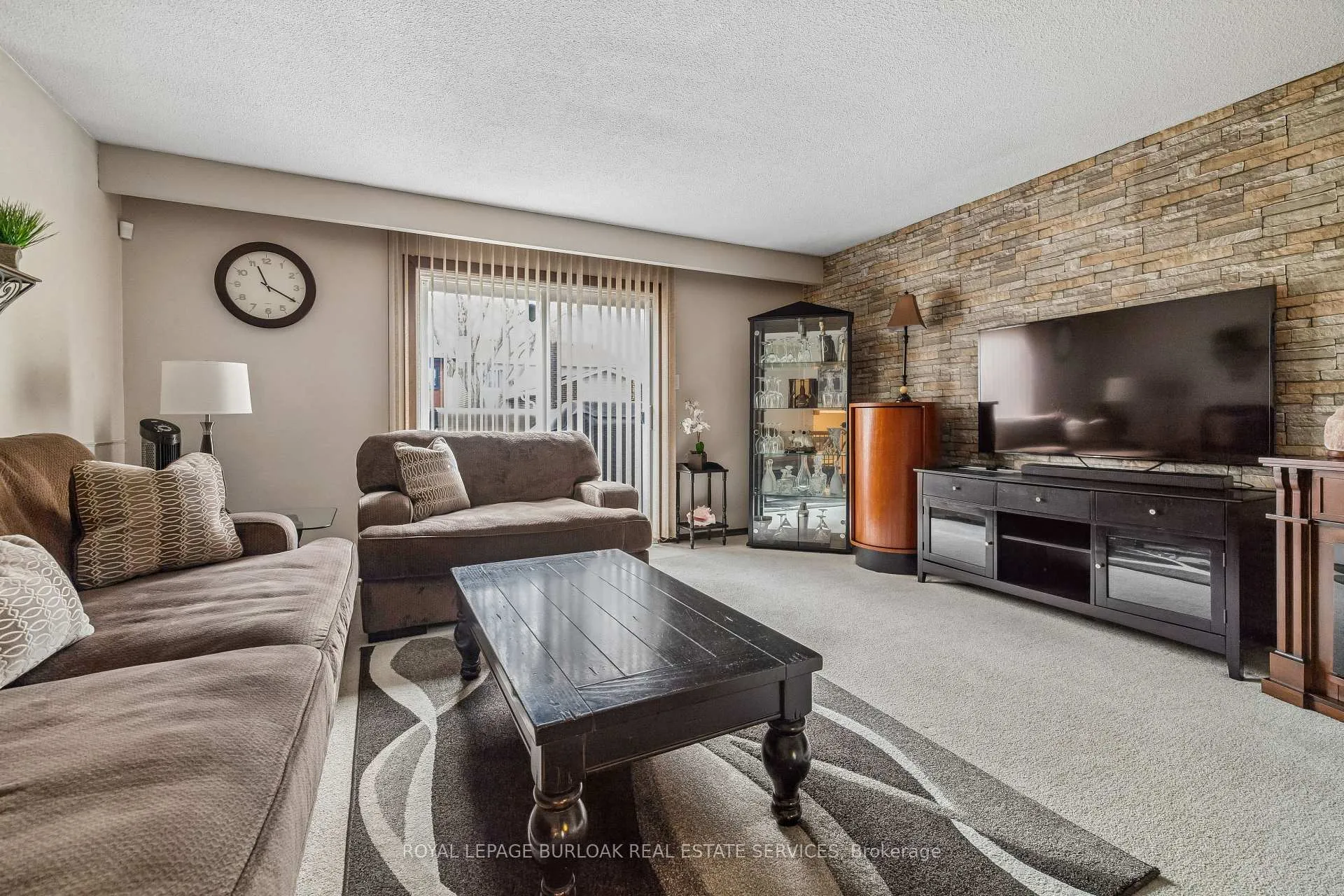 Photo 14 of 21 Lionshead Lookout, Brampton, Westgate — HOMEH