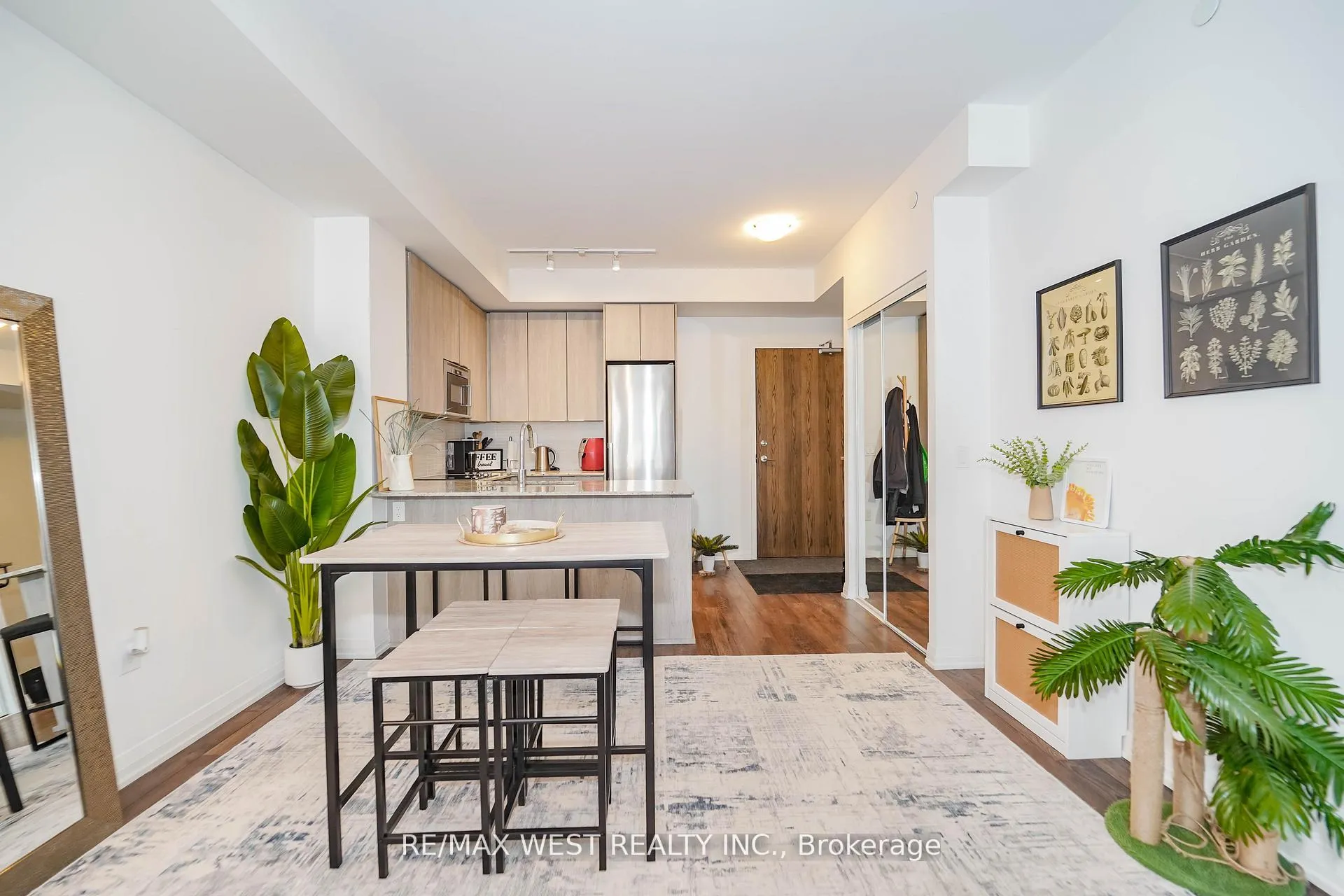 Photo 3 of Unit 229, 99 Eagle Rock Way, Vaughan, Rural Vaughan — HOMEH