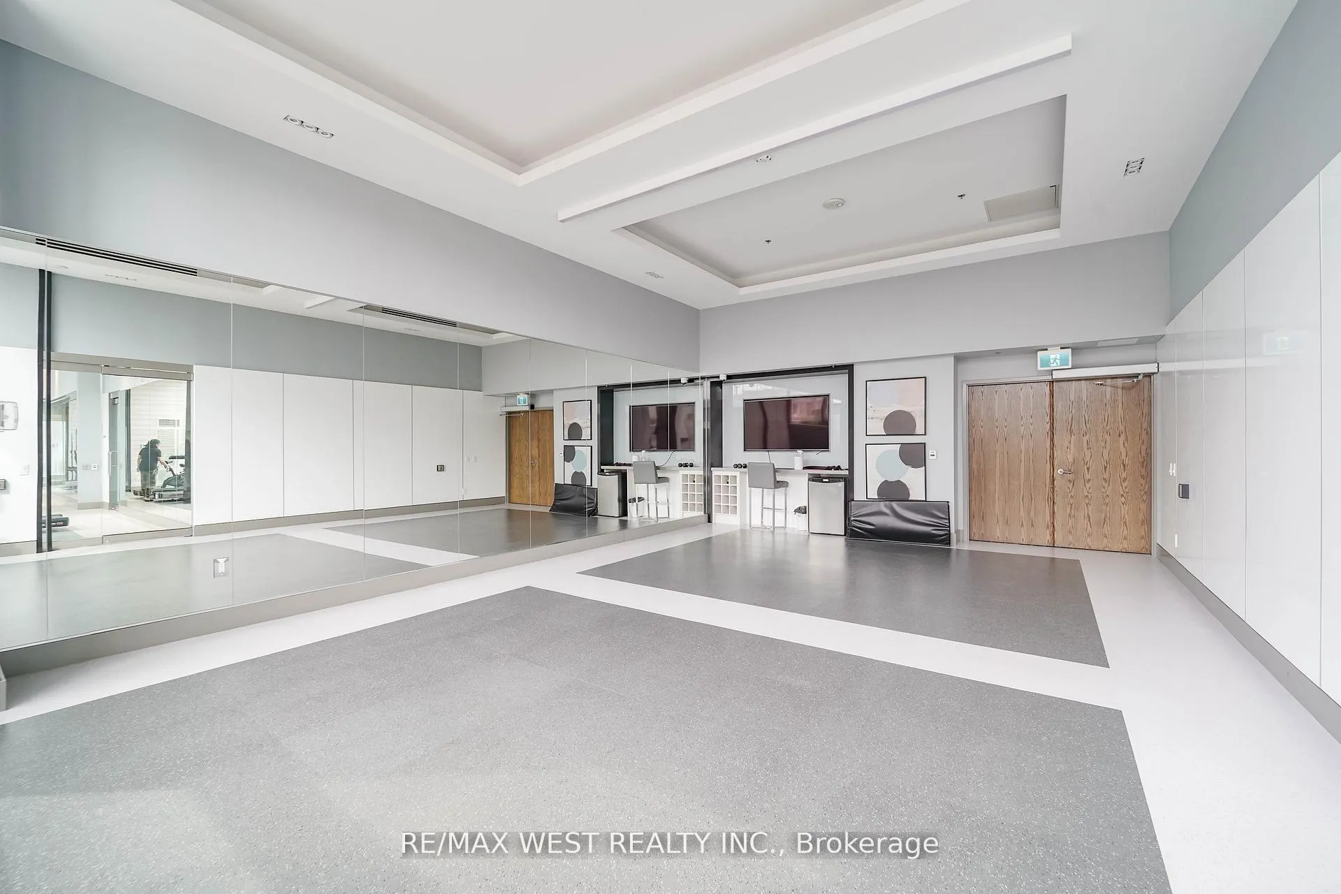 Photo 8 of Unit 229, 99 Eagle Rock Way, Vaughan, Rural Vaughan — HOMEH