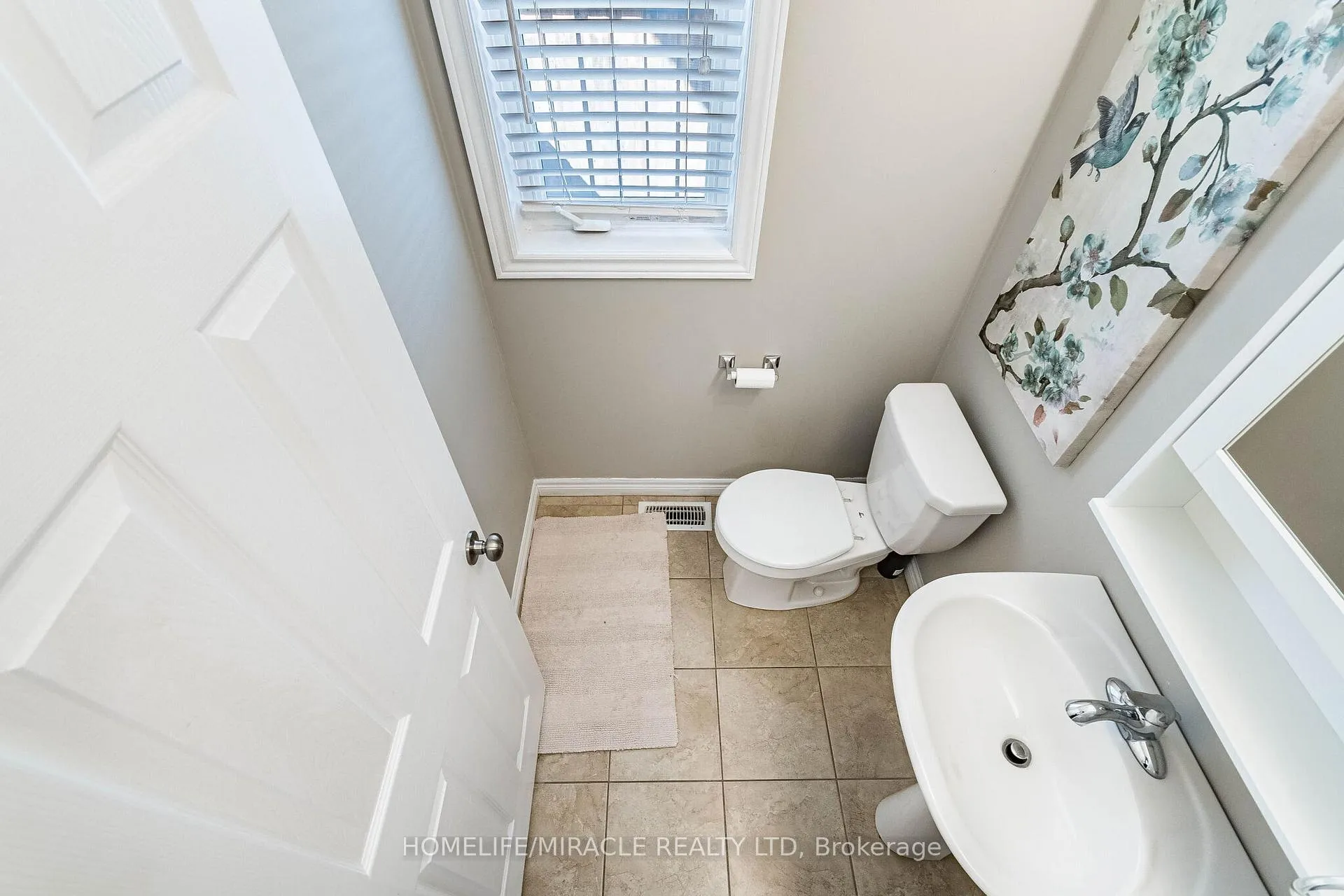 Photo 12 of 222 Pelech Crescent, Hamilton, Hannon — HOMEH