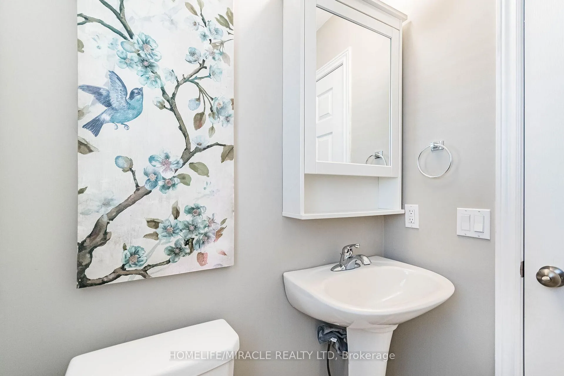 Photo 13 of 222 Pelech Crescent, Hamilton, Hannon — HOMEH