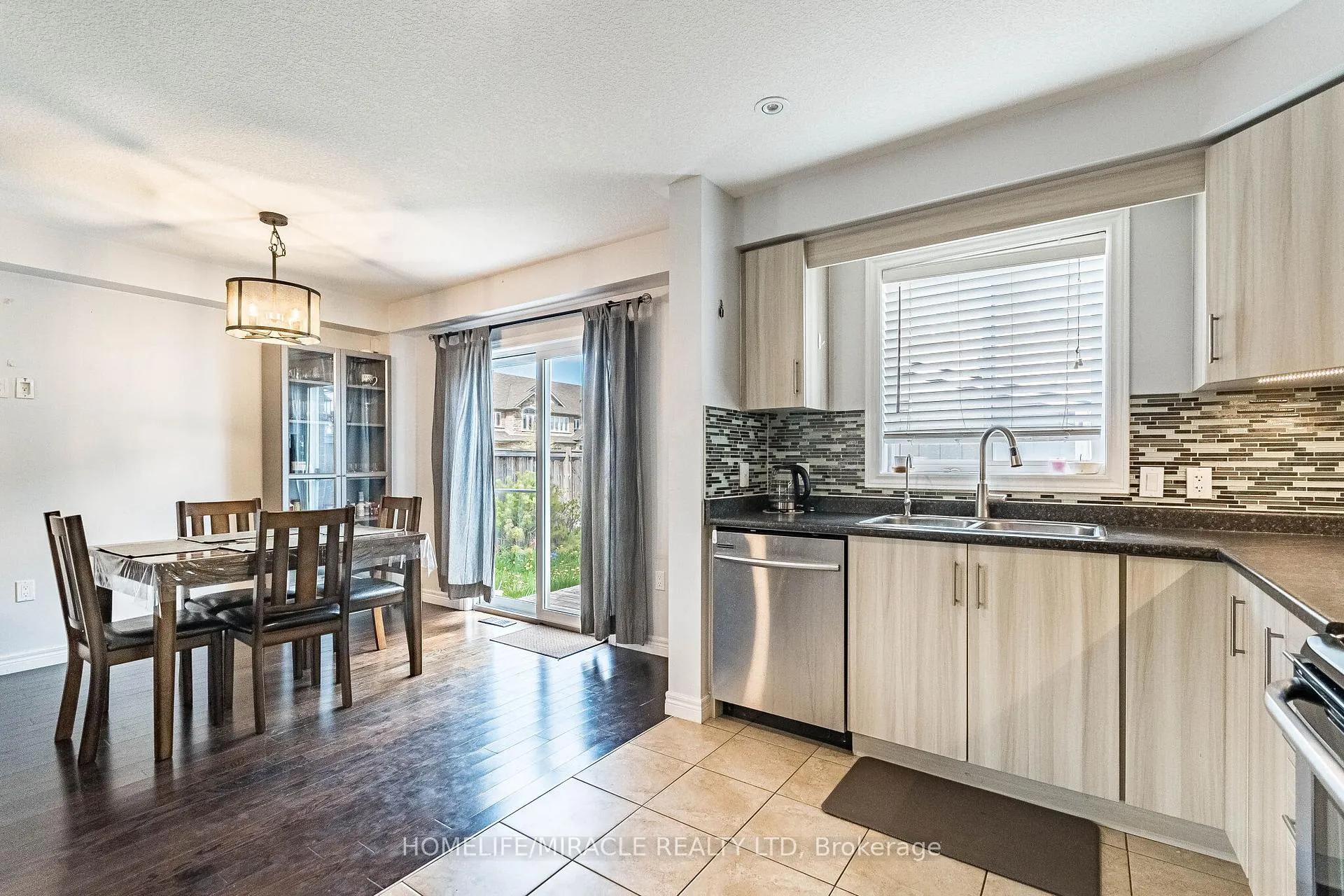 Photo 14 of 222 Pelech Crescent, Hamilton, Hannon — HOMEH