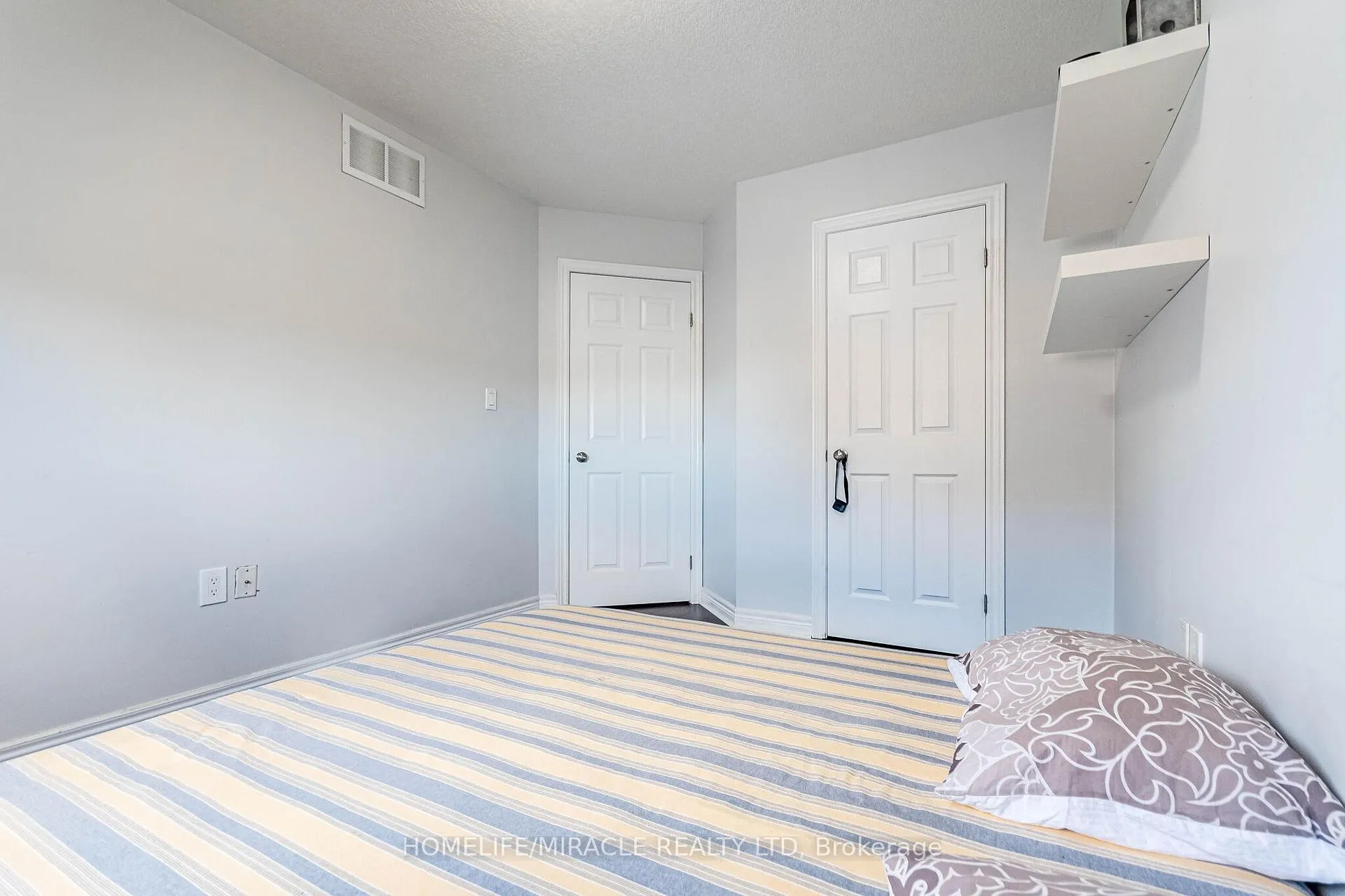 Photo 34 of 222 Pelech Crescent, Hamilton, Hannon — HOMEH
