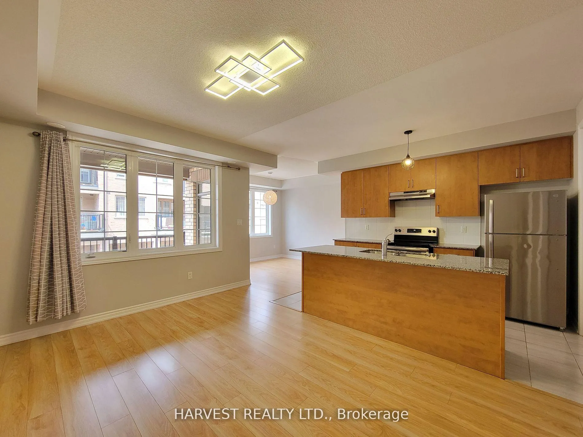 Photo 6 of 460 Arthur Bonner Avenue, Markham, Cornell — HOMEH