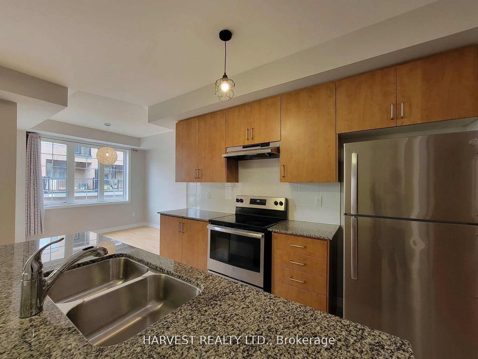 Photo 7 of 460 Arthur Bonner Avenue, Markham, Cornell — HOMEH