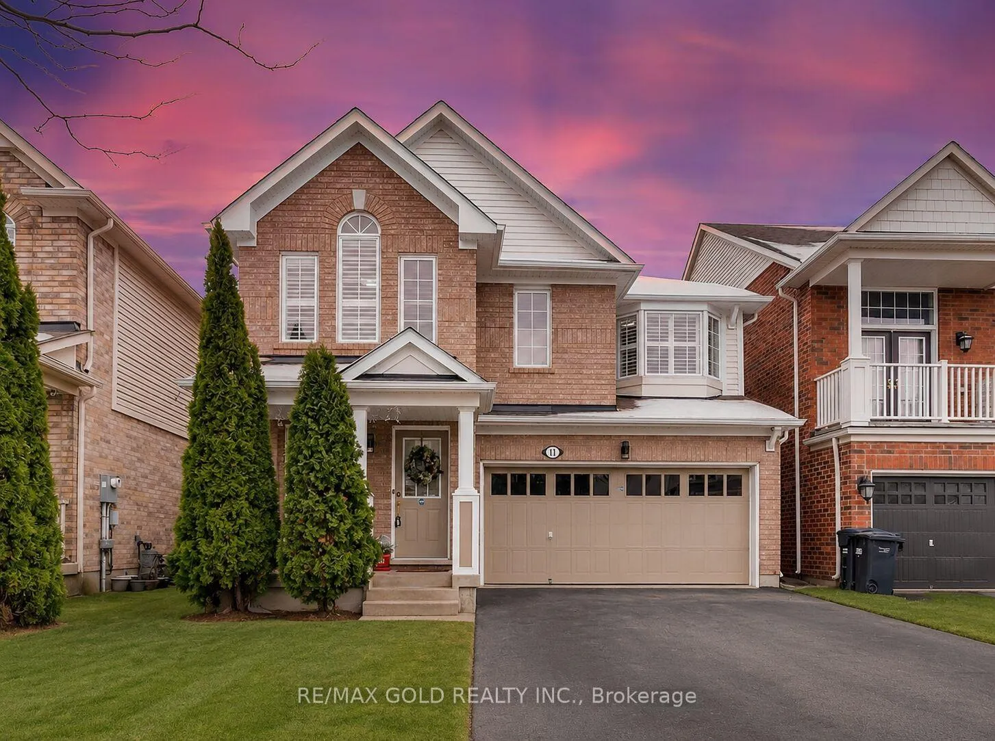 Front of 11 Ponymeadow Way