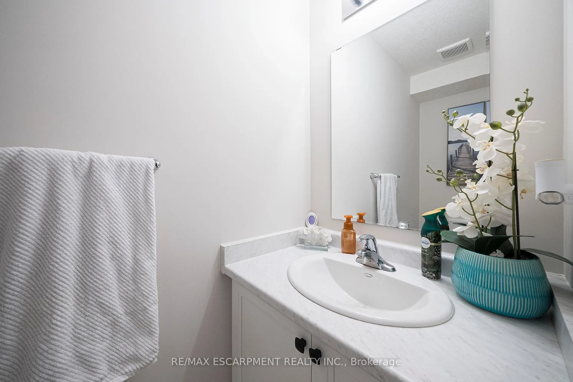 Photo 4 of Unit 27, 160 Stanley Street, Norfolk, Simcoe — HOMEH