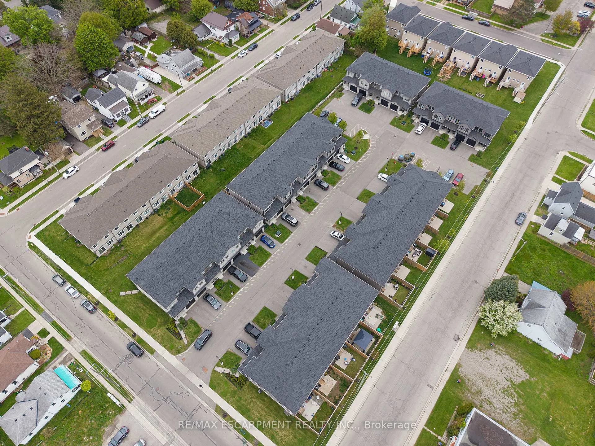 Photo 32 of Unit 27, 160 Stanley Street, Norfolk, Simcoe — HOMEH
