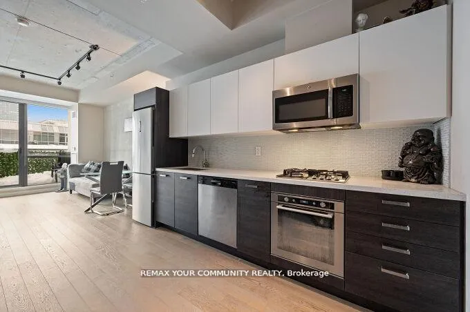 Photo 5 of Unit PH11, 39 Brant Street, Toronto, Waterfront Communities — HOMEH