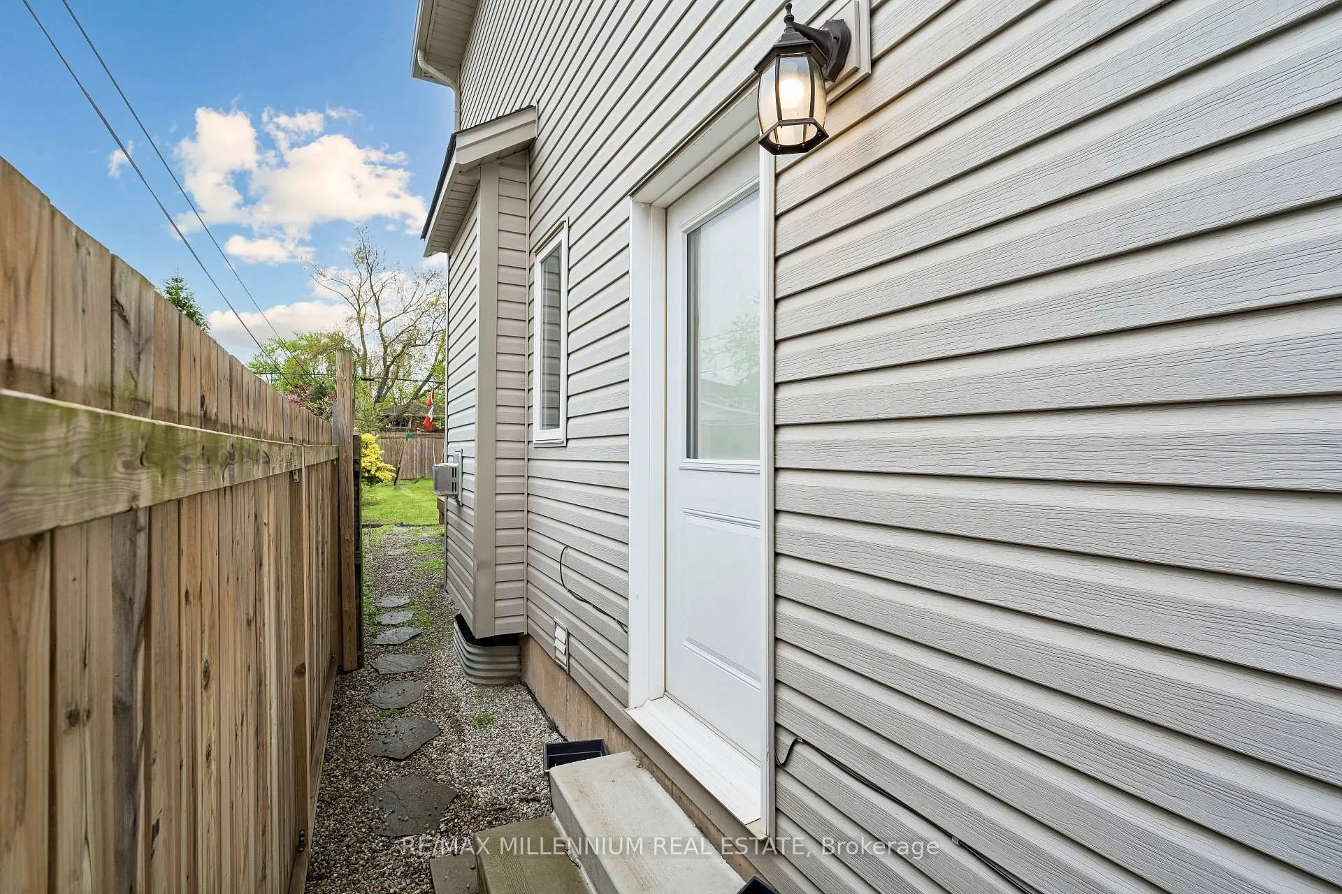 Photo 31 of 24B Greenwood Avenue, St. Catharines, Secord Woods — HOMEH