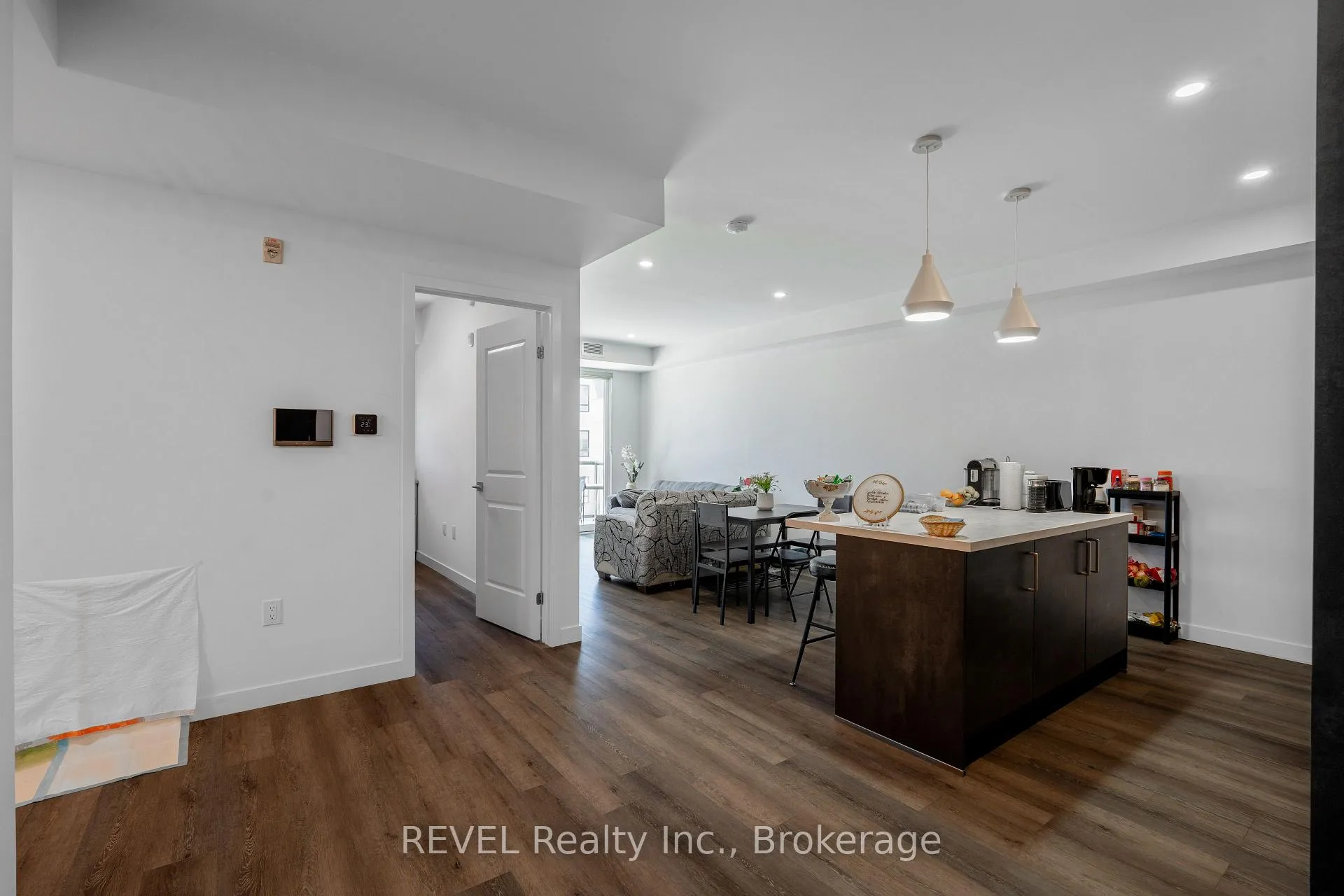 Photo 3 of Unit 216, 7549A Kalar Road, Niagara Falls, Brown — HOMEH
