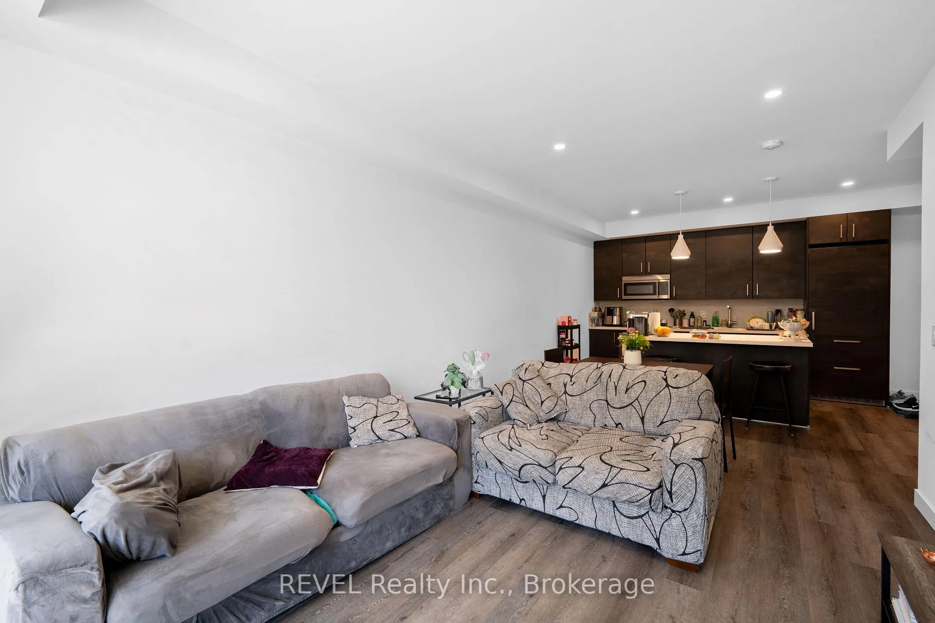 Photo 7 of Unit 216, 7549A Kalar Road, Niagara Falls, Brown — HOMEH