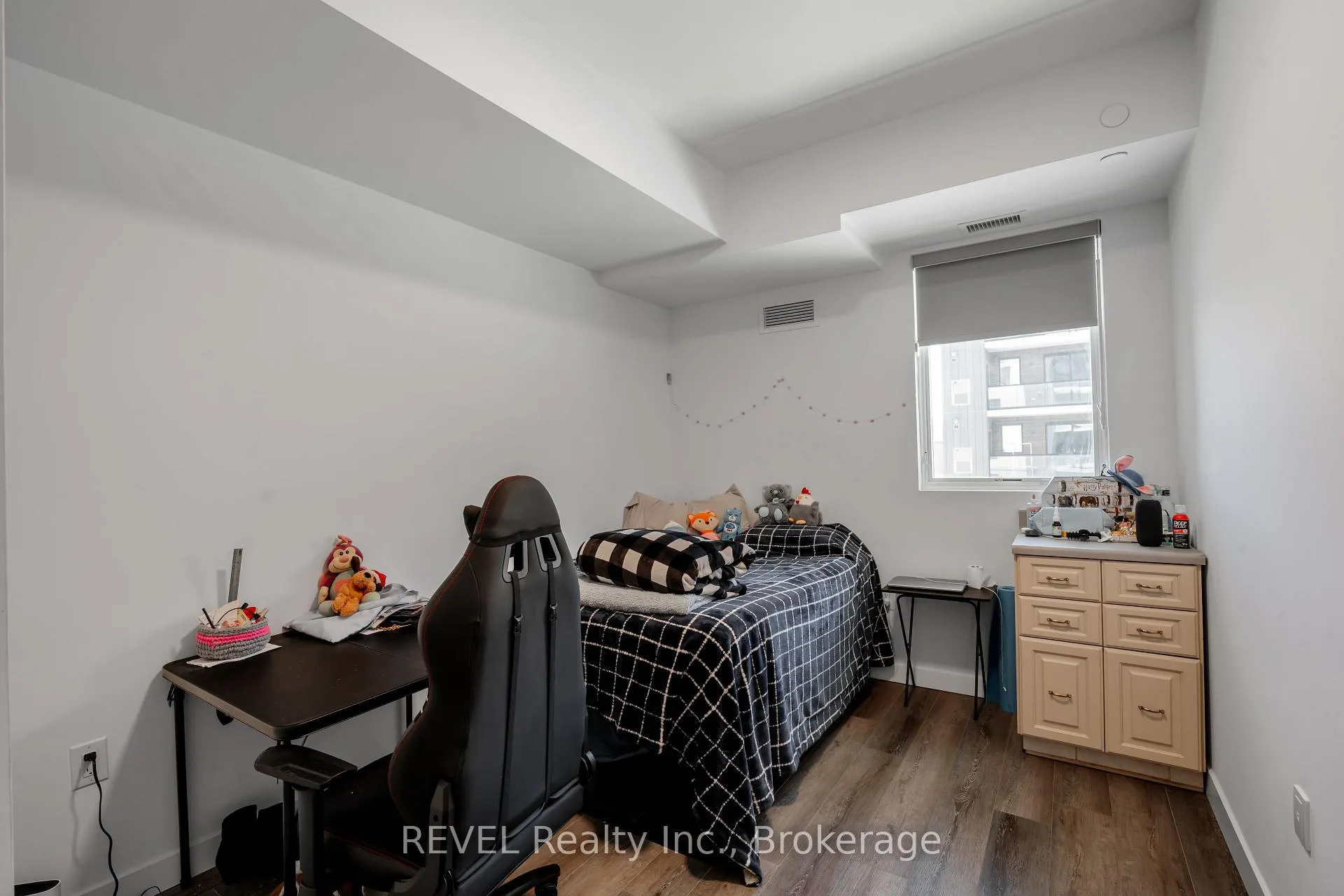 Photo 9 of Unit 216, 7549A Kalar Road, Niagara Falls, Brown — HOMEH